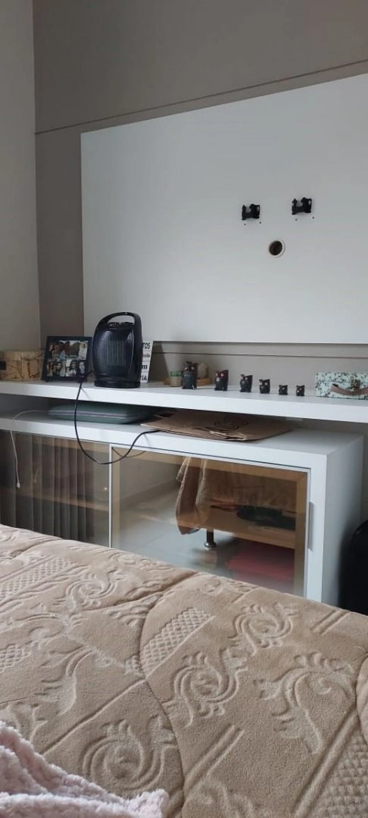 Excelente Apartamento, com 3 Quartos, 1 Suíte, 1 Banheiro Social, Salas, Cozinha e Área de Serviço e Vagas. Fundos, Biguaçú/SC. - Foto 13