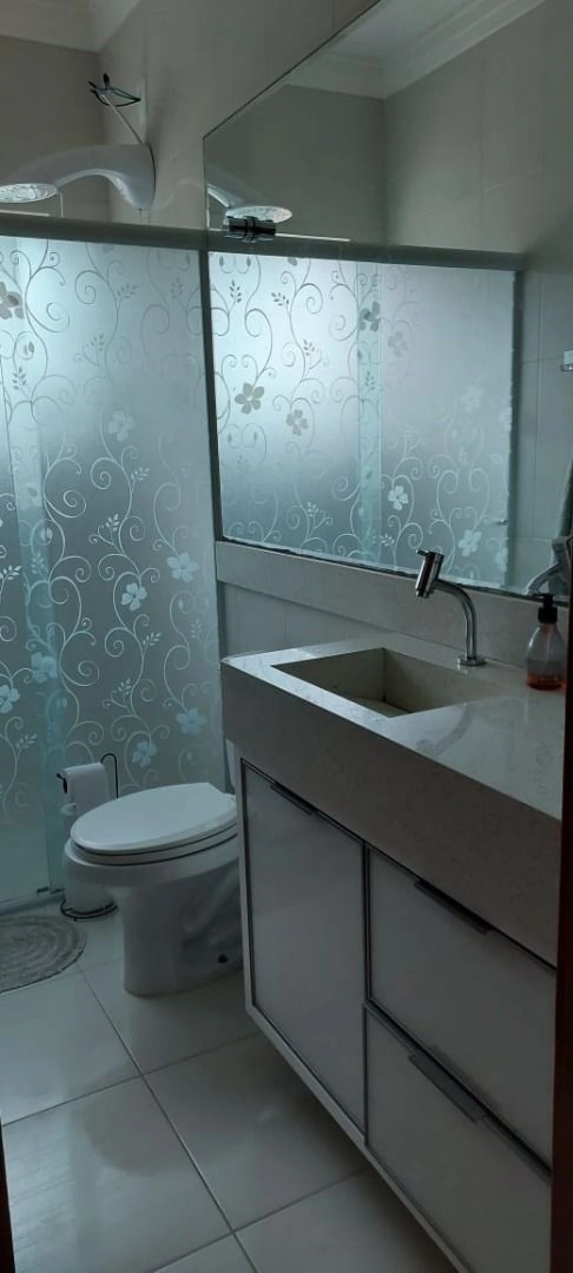 Excelente Apartamento, com 3 Quartos, 1 Suíte, 1 Banheiro Social, Salas, Cozinha e Área de Serviço e Vagas. Fundos, Biguaçú/SC. - Foto 15