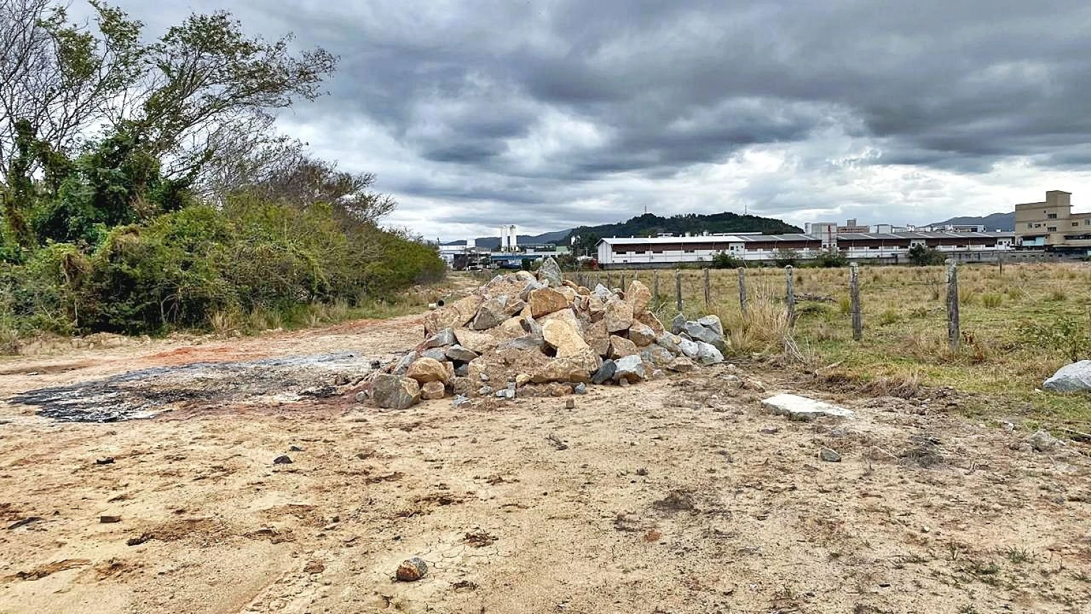 Terreno à Venda, 2018 m²  - Faz. Santo Antônio - São José/SC - Foto 26