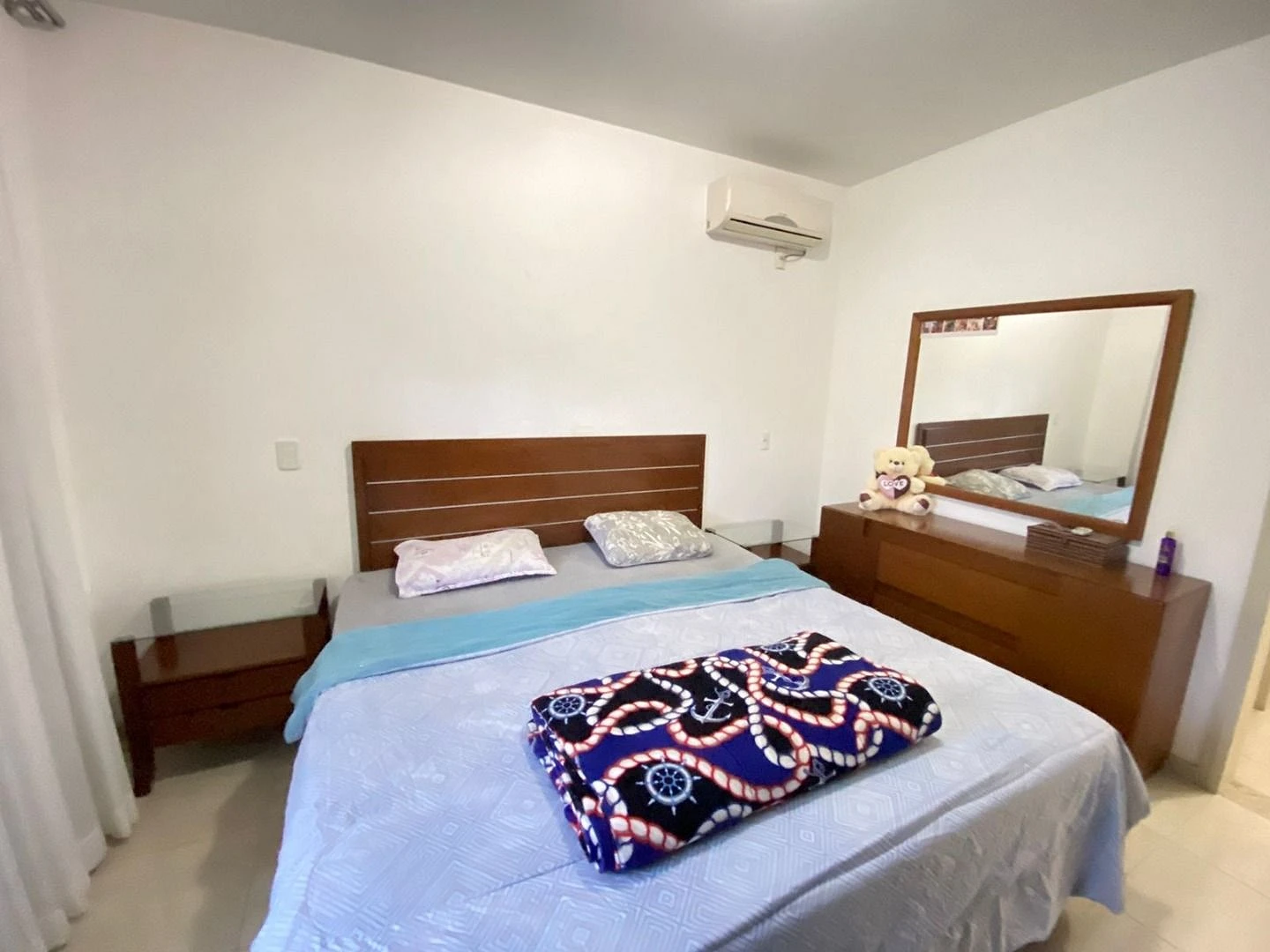 Belíssima Casa com 4 Quartos sendo 02 Suítes - Praia de Fora - Palhoça/SC - Foto 17