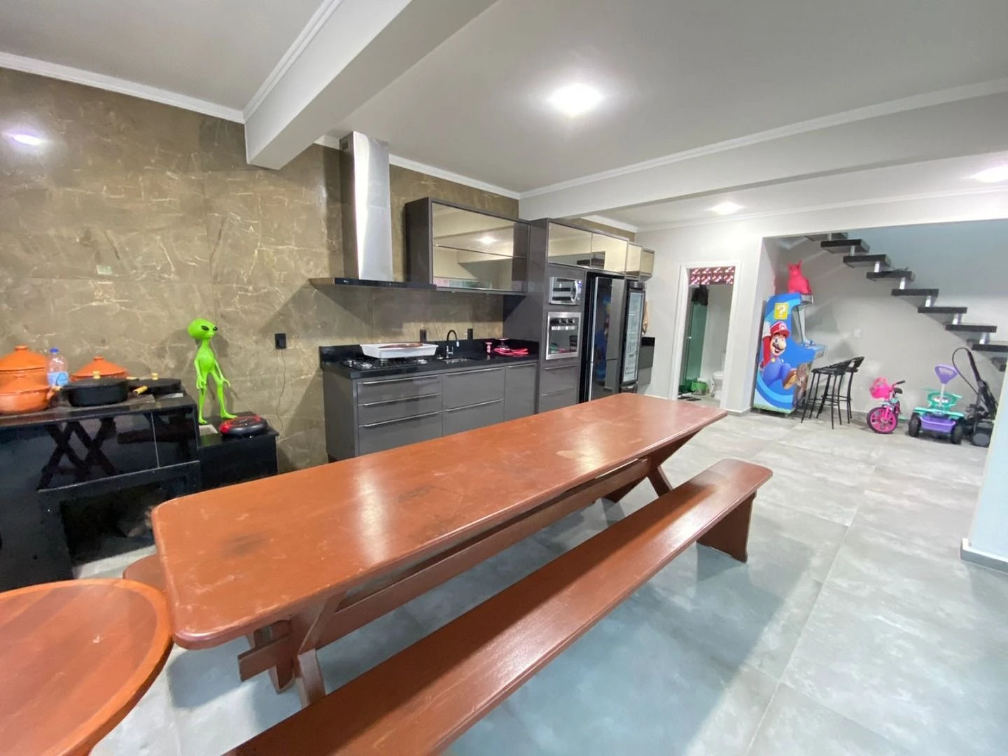 Belíssima Casa com 4 Quartos sendo 02 Suítes - Praia de Fora - Palhoça/SC - Foto 46