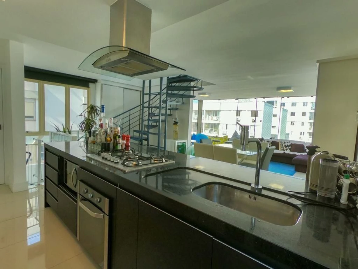 Cobertura Tríplex com 4 Suítes e 02 Vagas - Centro - Florianópolis/SC - Foto 16