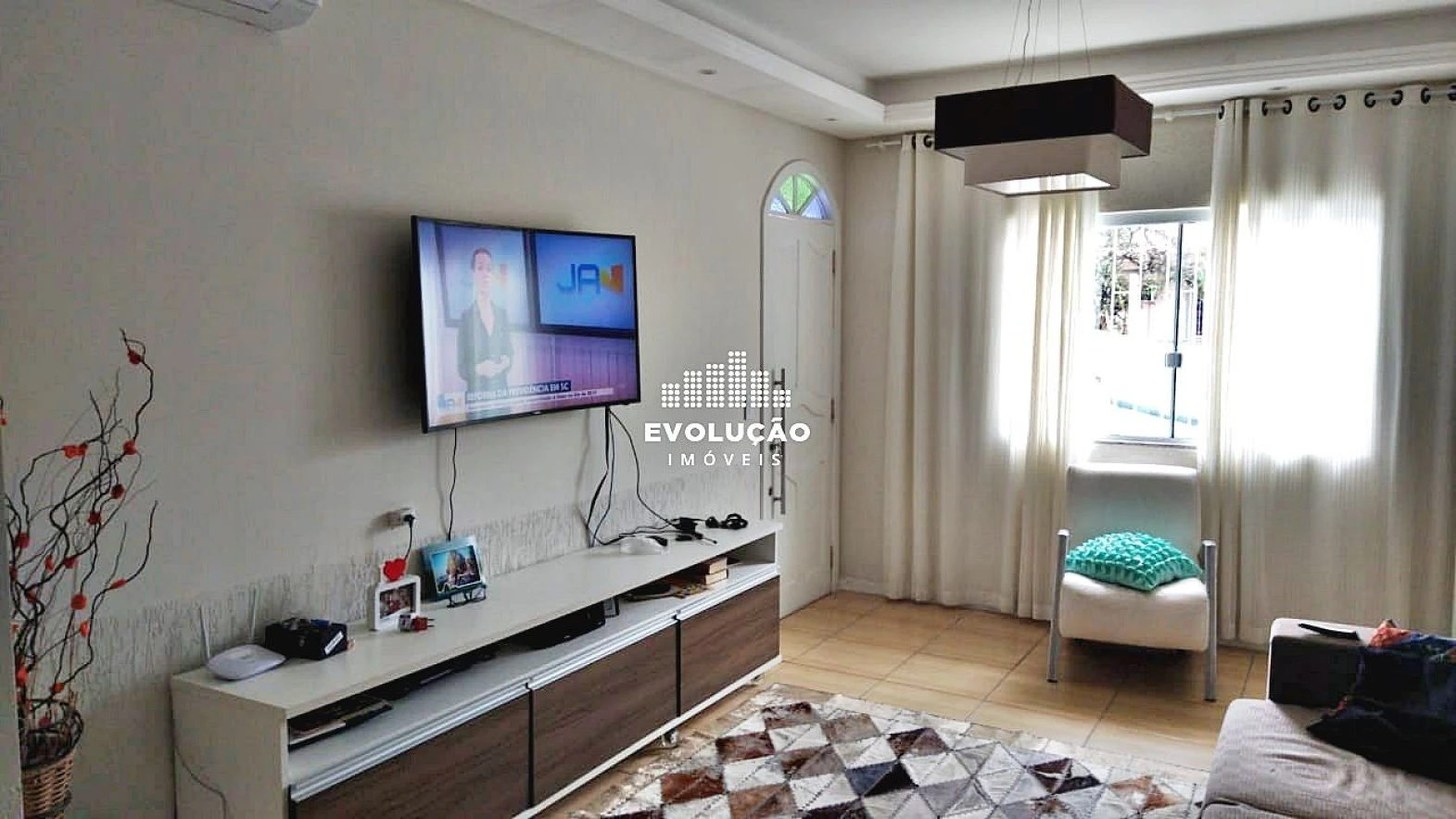 Excelente Casa 03 Quartos sendo 02 Suítes  - Centro São José - Foto 9