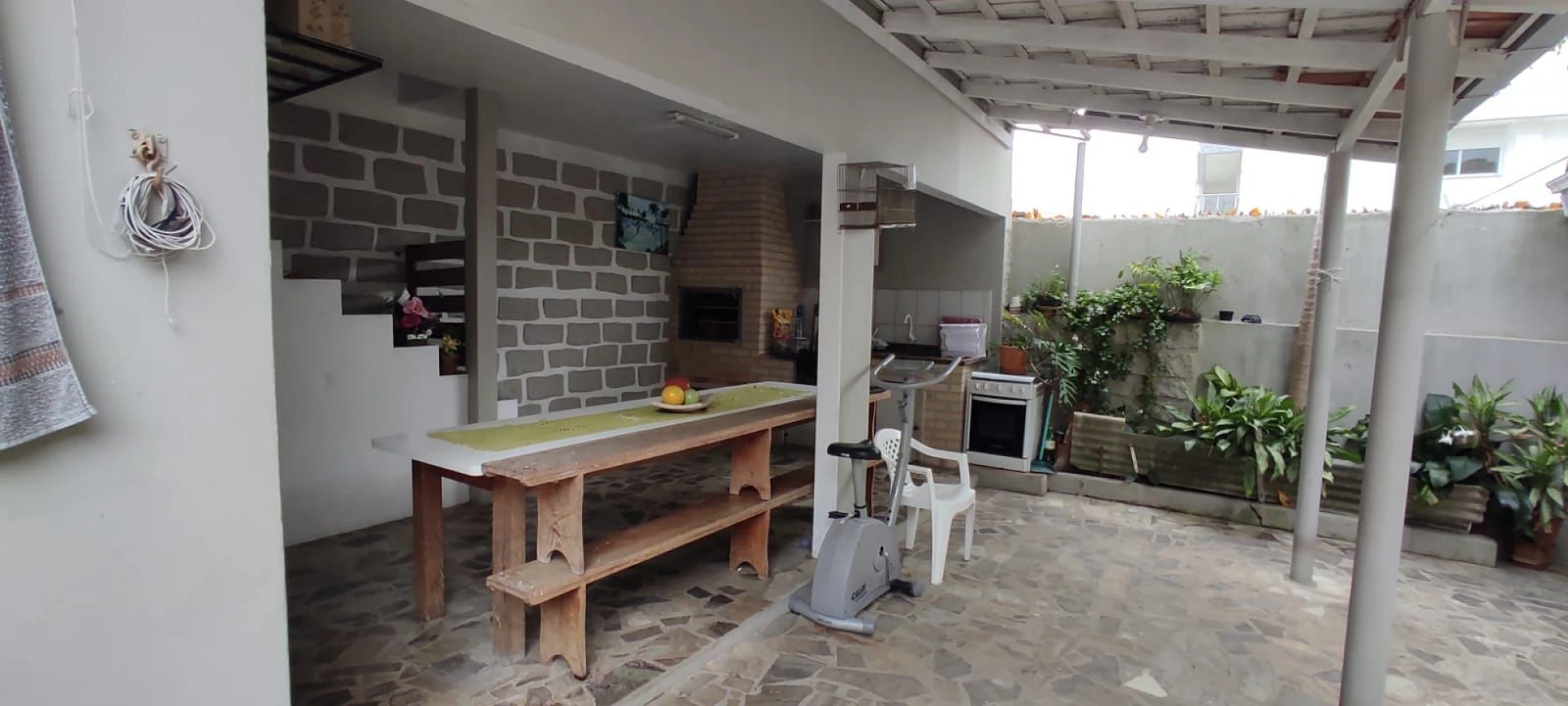 Casa com 3 Dormitórios sendo 1 Suíte, com 102 m² à Venda  em Barreiros São José -SC. Aceita Apto de Menor Valor. - Foto 21