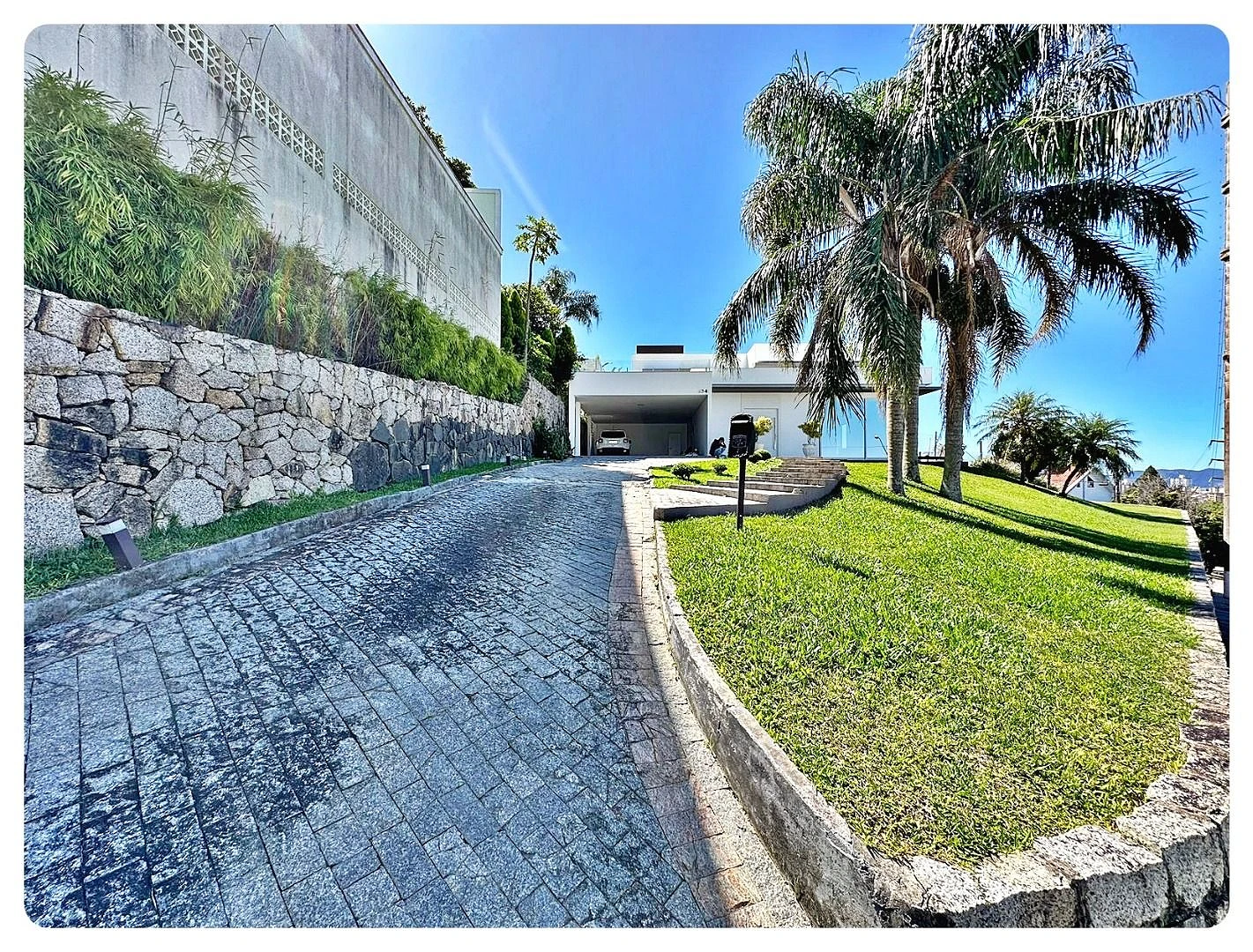 Casa em Bosque das Mansões, São José