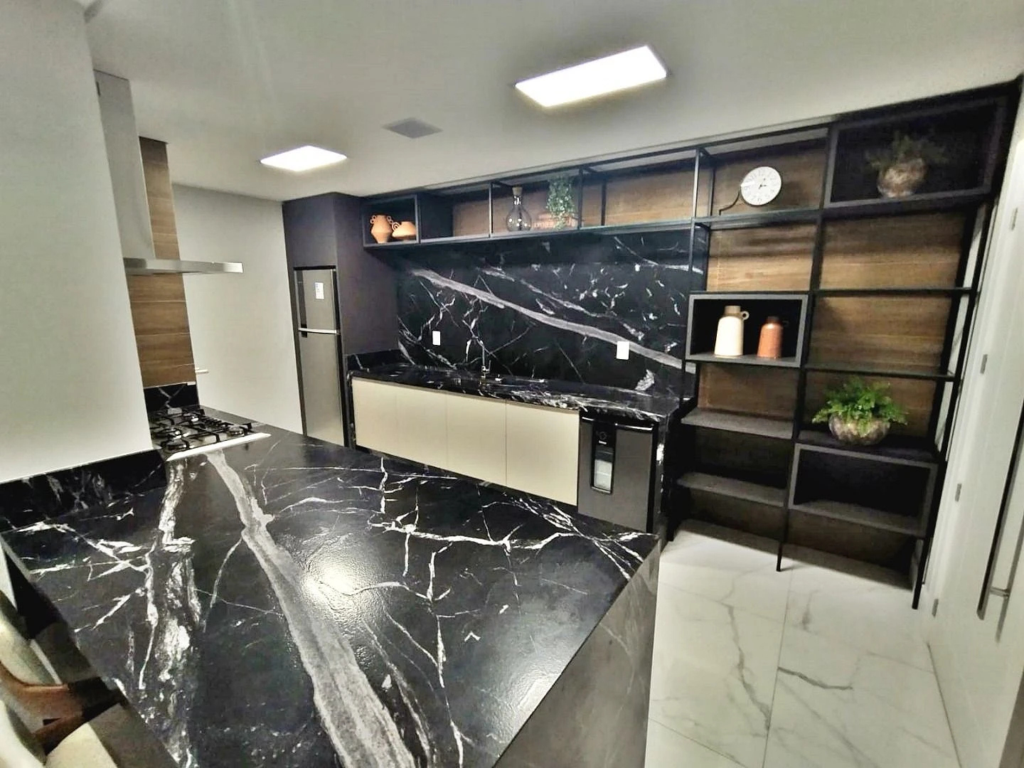 Apartamento 3 Quartos com 3 Suítes e 110m² - Campinas - Foto 21