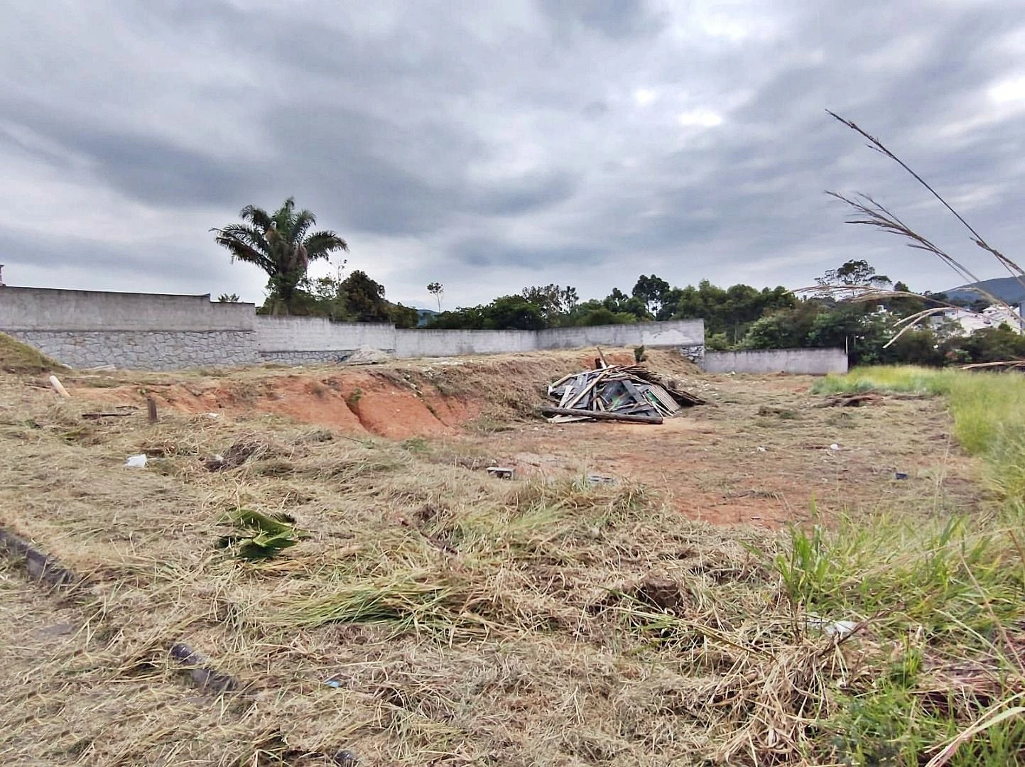 Terreno em Forquilhinhas, São José