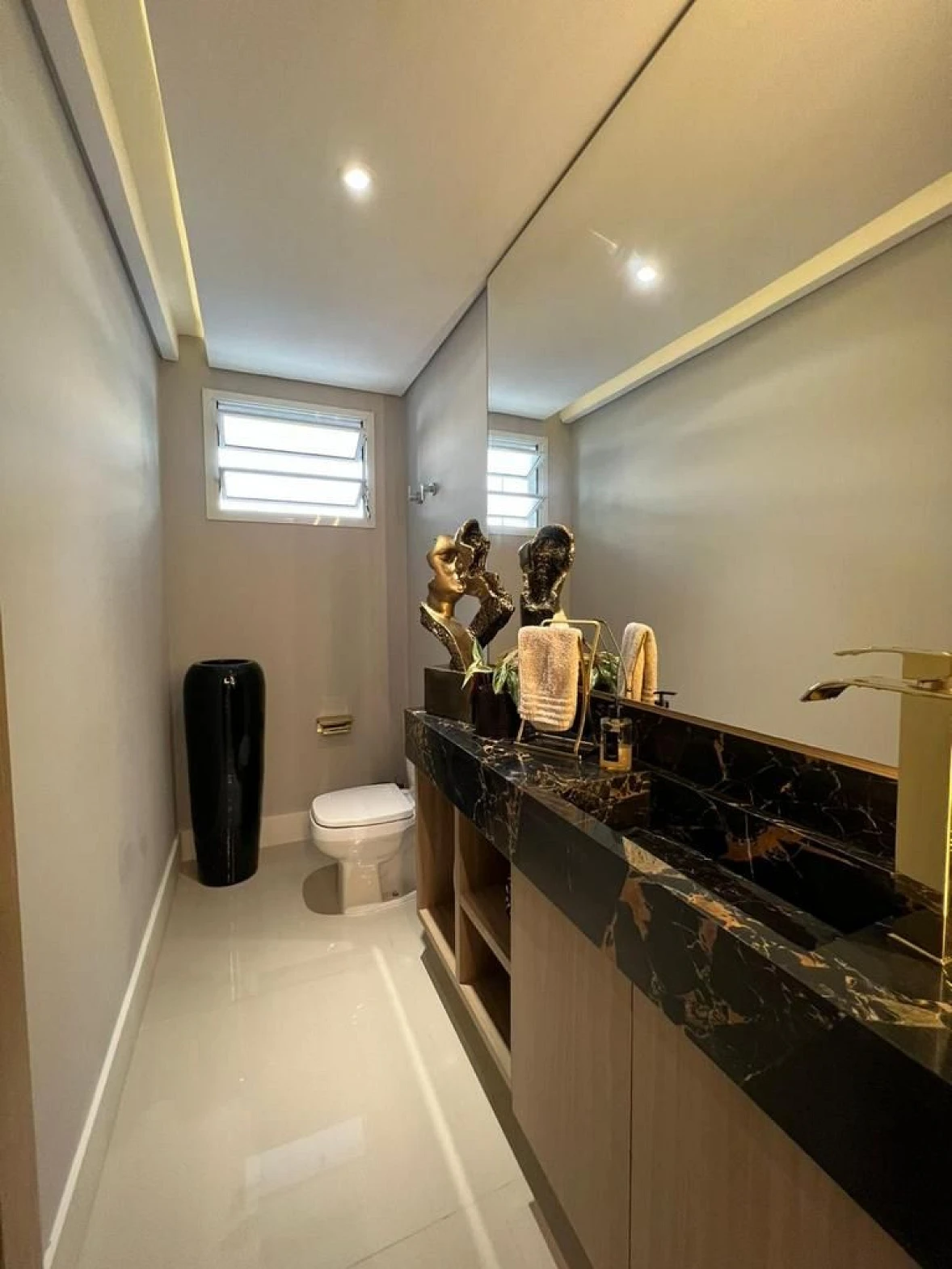 Cobertura a Venda com 3 Suítes  - Barreiros - São José/SC - Foto 37