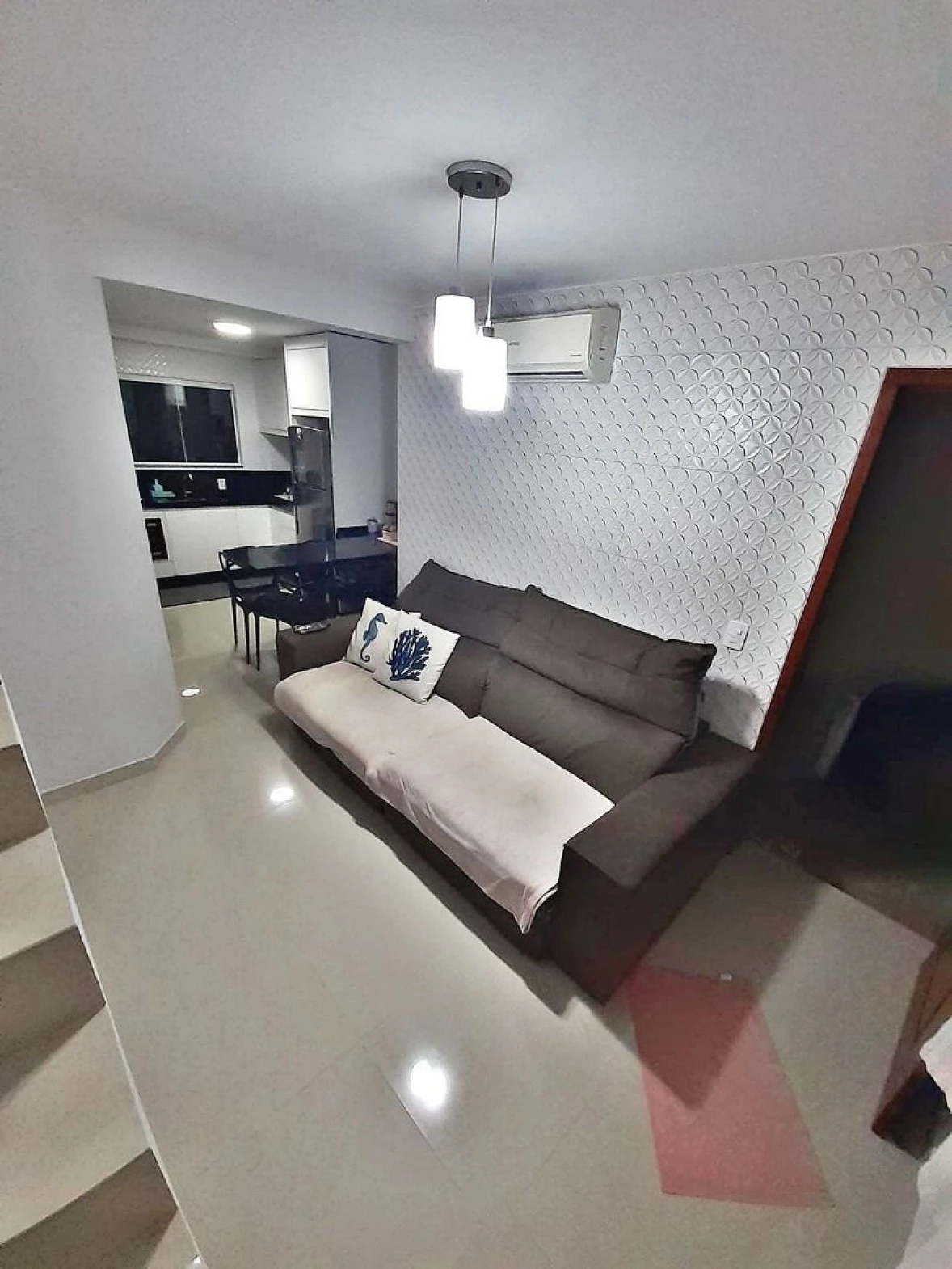 Sobrado geminado em Bela Vista, Palhoça