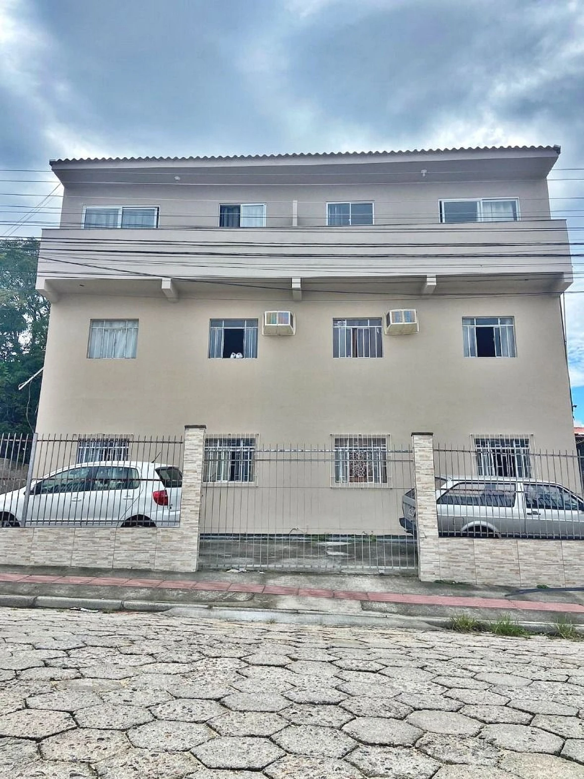 Prédio em Forquilhinhas, São José