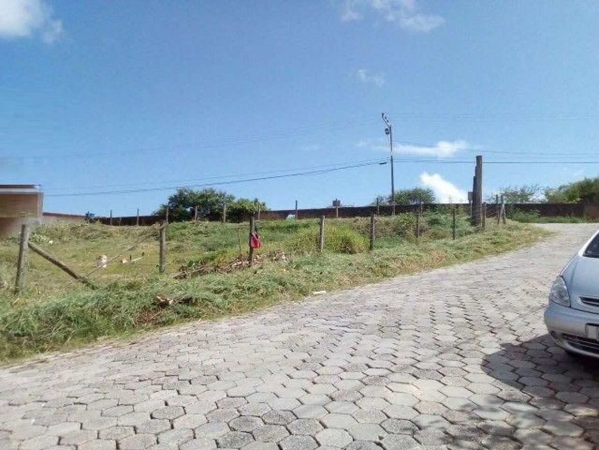 Terreno de Esquina com 645 m² - Biguaçu SC - Foto 9