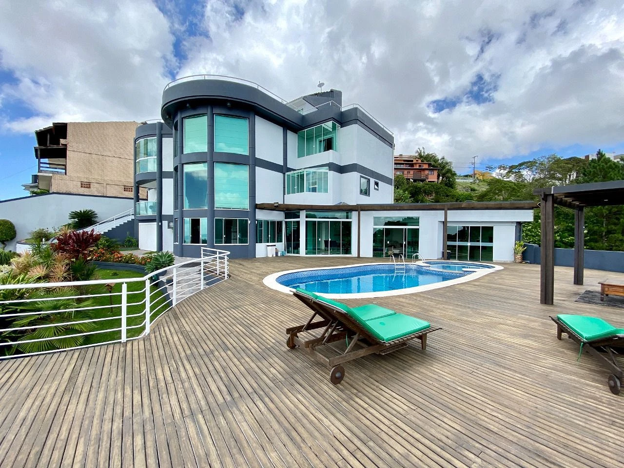 Casa em Bosque das Mansões, São José