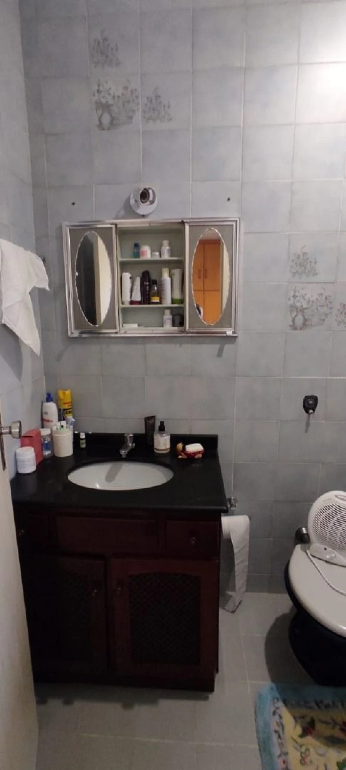 Casa 03 Dorms, Sendo1 Suíte, com Edícula e 2 Vagas em Barreiros Próximo a Faculdade Estácio -  Barreiros- São José SC R$ 730.000,00 - Foto 14