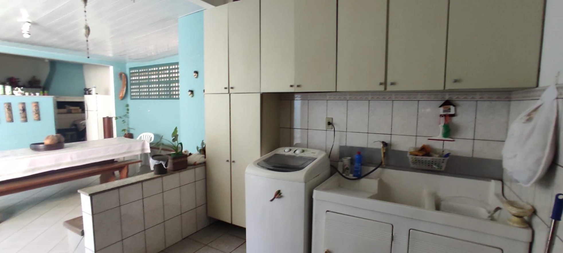 Casa 03 Dorms, Sendo1 Suíte, com Edícula e 2 Vagas em Barreiros Próximo a Faculdade Estácio -  Barreiros- São José SC R$ 730.000,00 - Foto 21