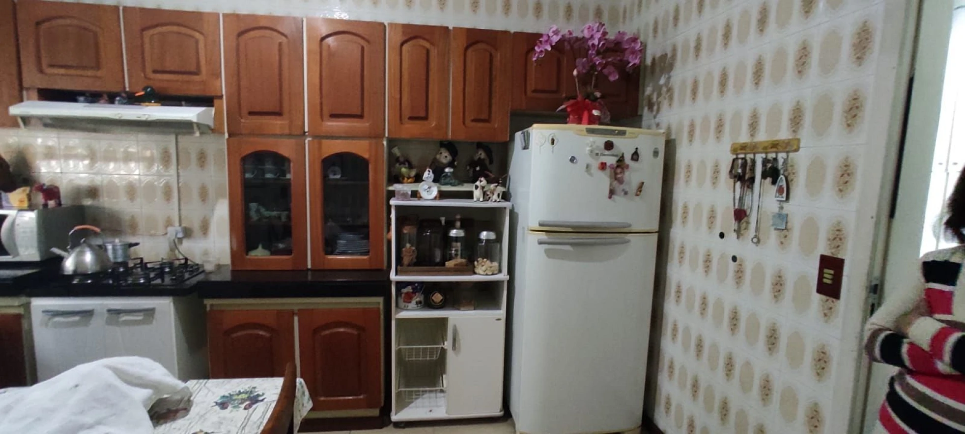 Casa 03 Dorms, Sendo1 Suíte, com Edícula e 2 Vagas em Barreiros Próximo a Faculdade Estácio -  Barreiros- São José SC R$ 730.000,00 - Foto 9