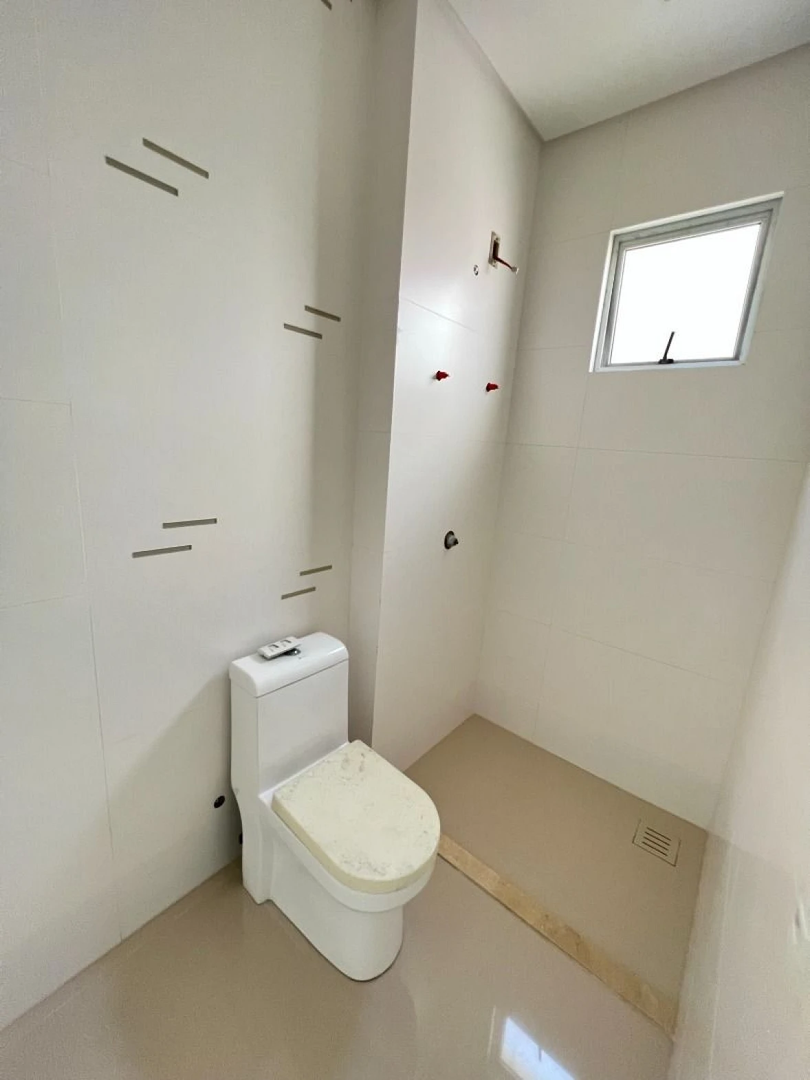 Apartamento a Venda , Frente Mar com 04 Suites e 04 Vagas - Meia Praia Itapema SC - Foto 12