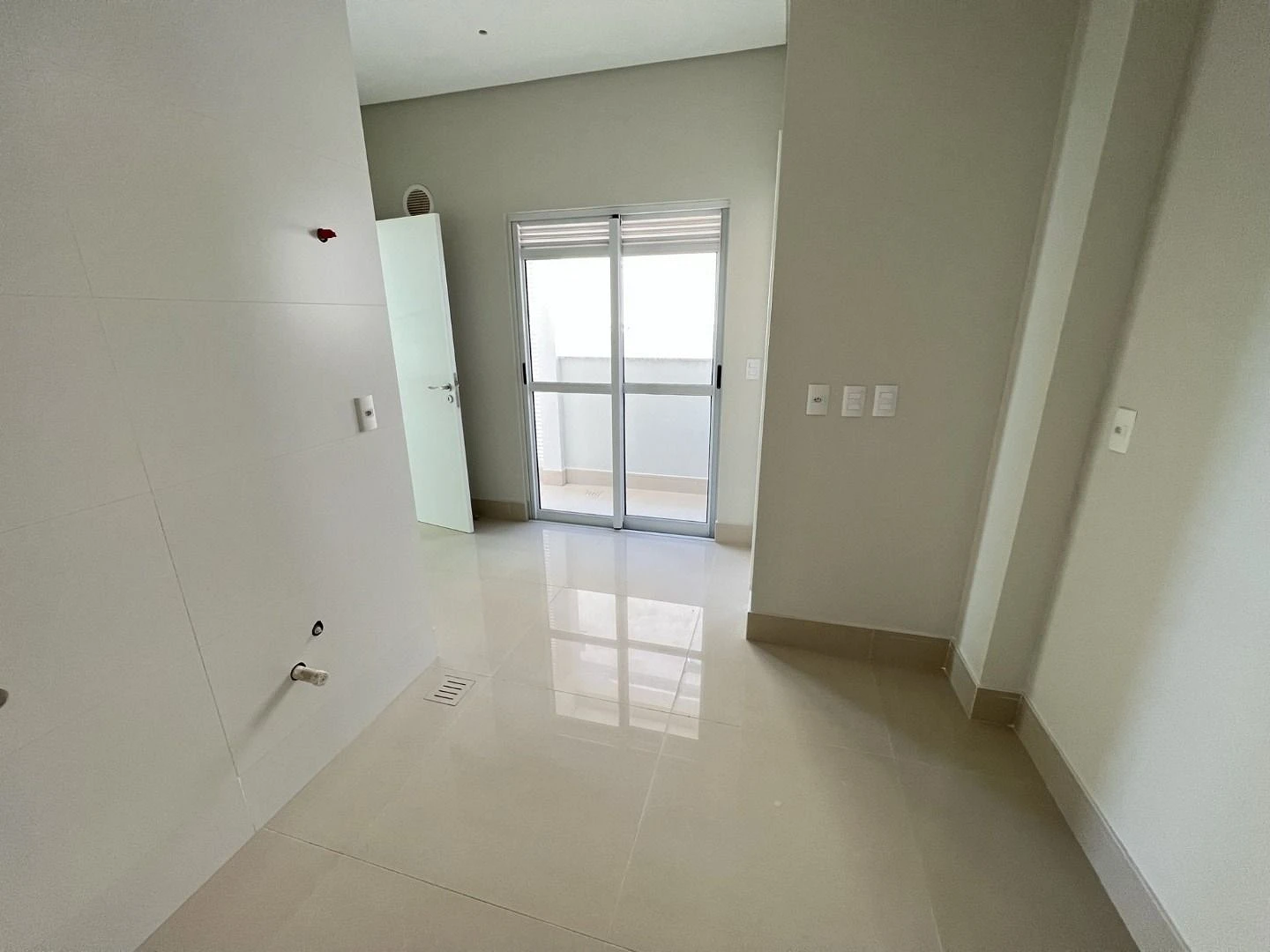 Apartamento a Venda , Frente Mar com 04 Suites e 04 Vagas - Meia Praia Itapema SC - Foto 20