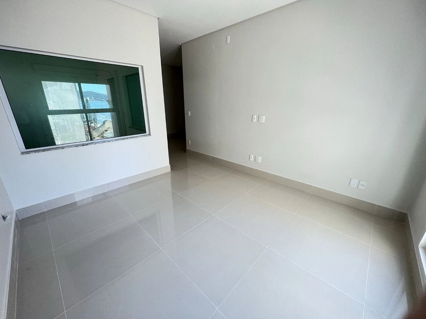 Apartamento a Venda , Frente Mar com 04 Suites e 04 Vagas - Meia Praia Itapema SC - Foto 23