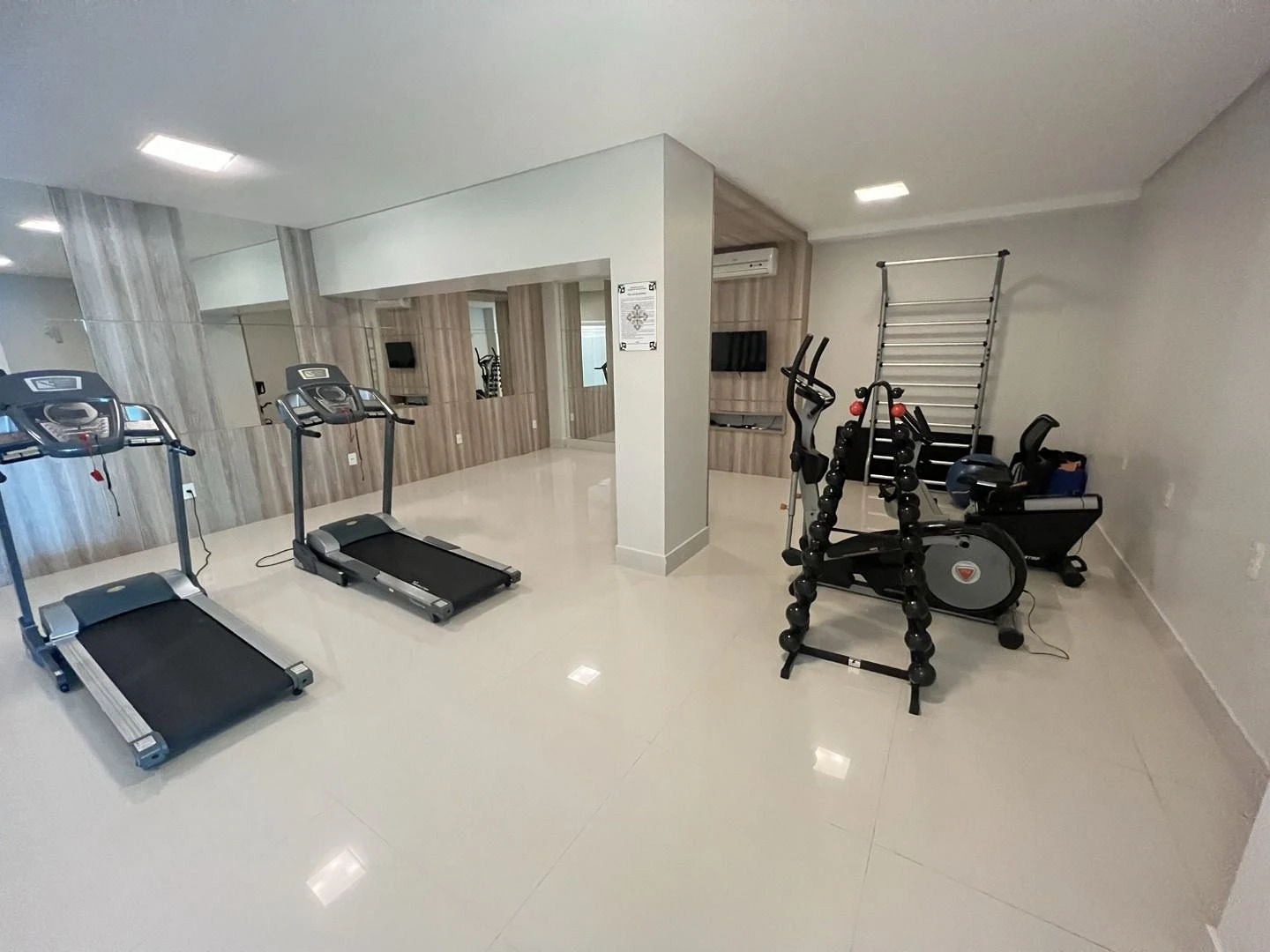 Apartamento a Venda , Frente Mar com 04 Suites e 04 Vagas - Meia Praia Itapema SC - Foto 29
