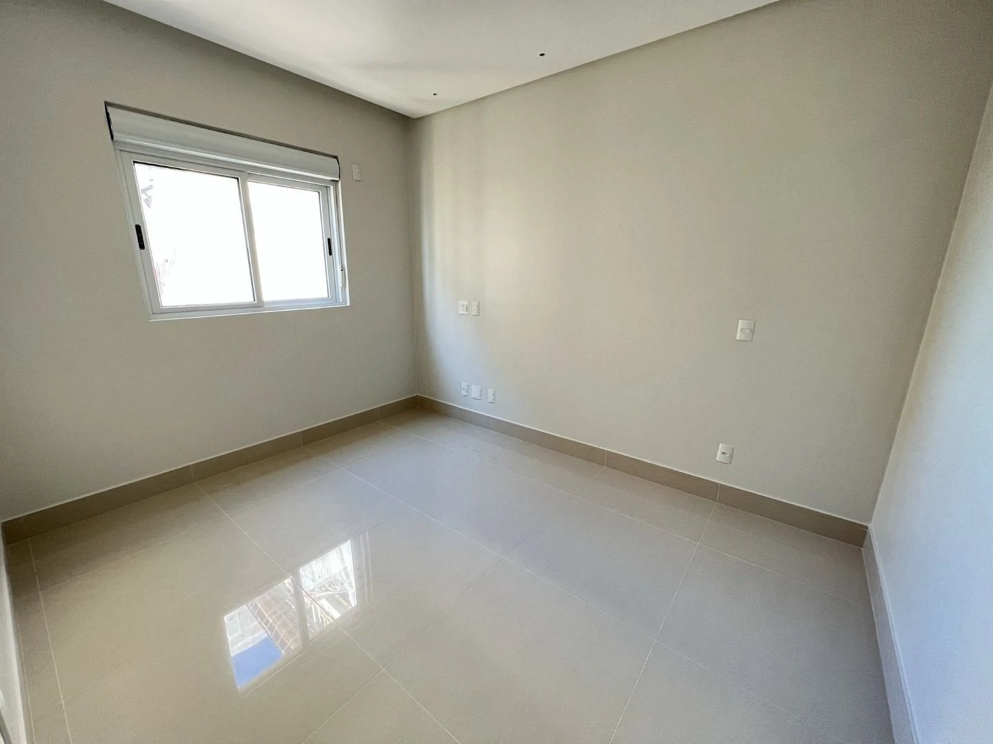 Apartamento a Venda , Frente Mar com 04 Suites e 04 Vagas - Meia Praia Itapema SC - Foto 38