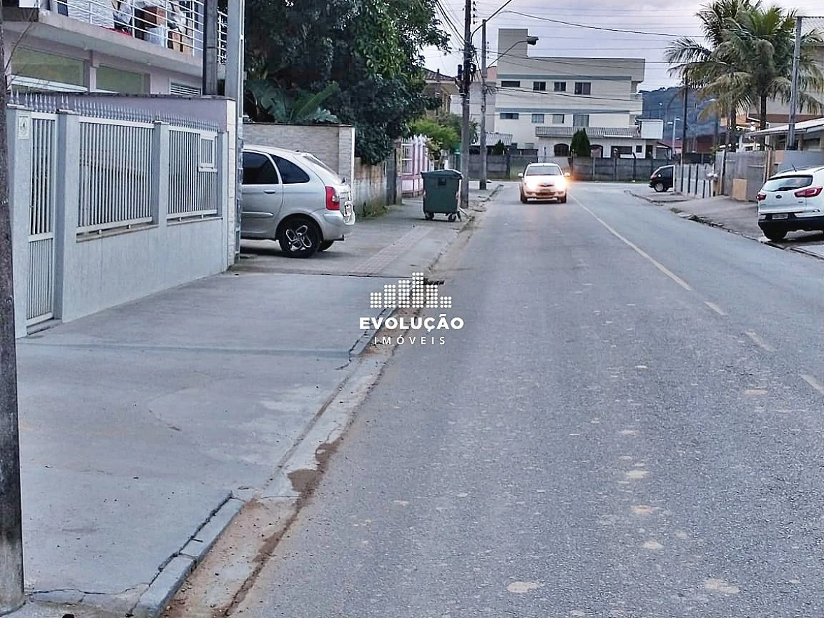Casa em Ponte do Imaruim, Palhoça
