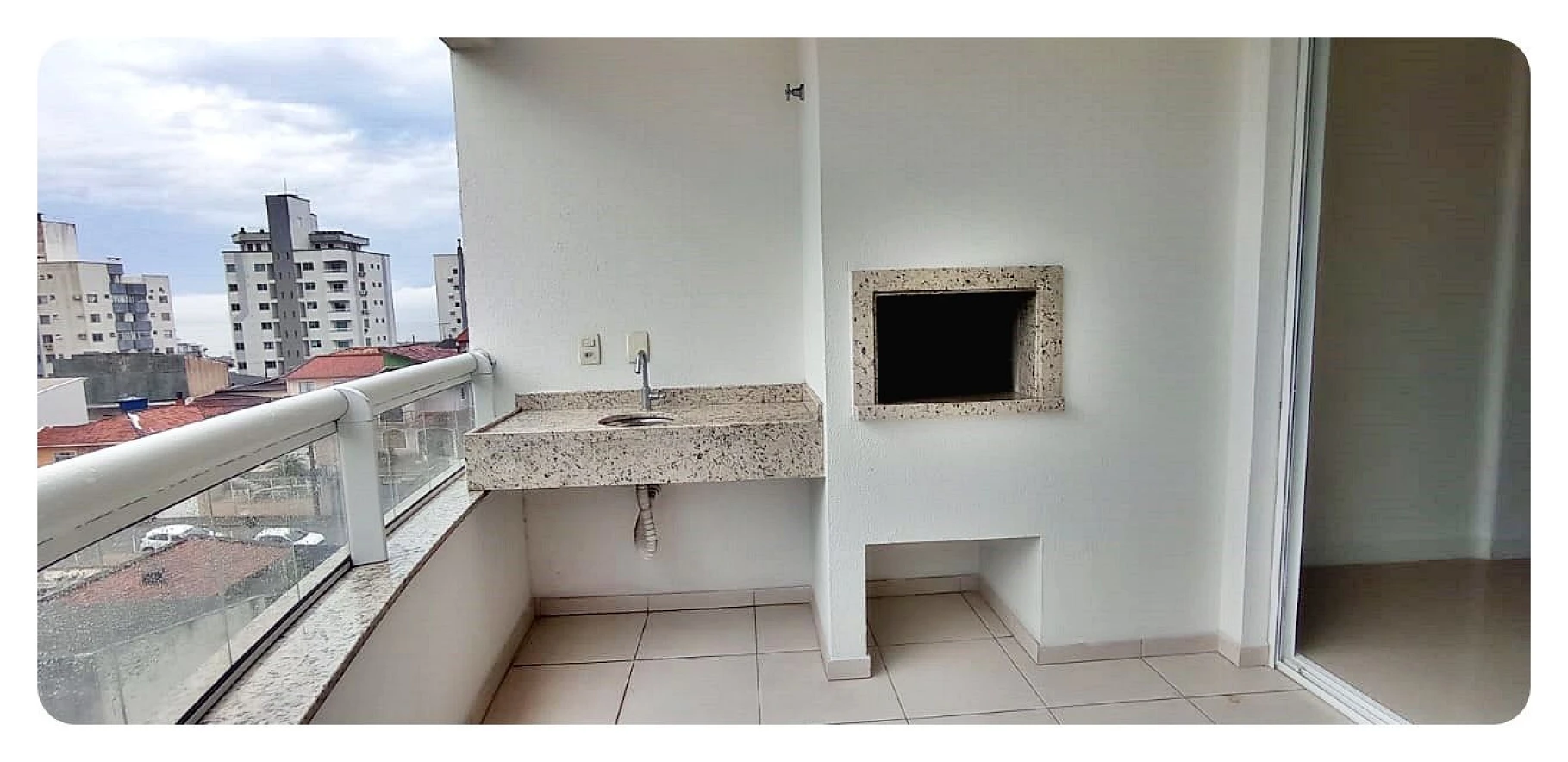 Apartamento em Barreiros, São José