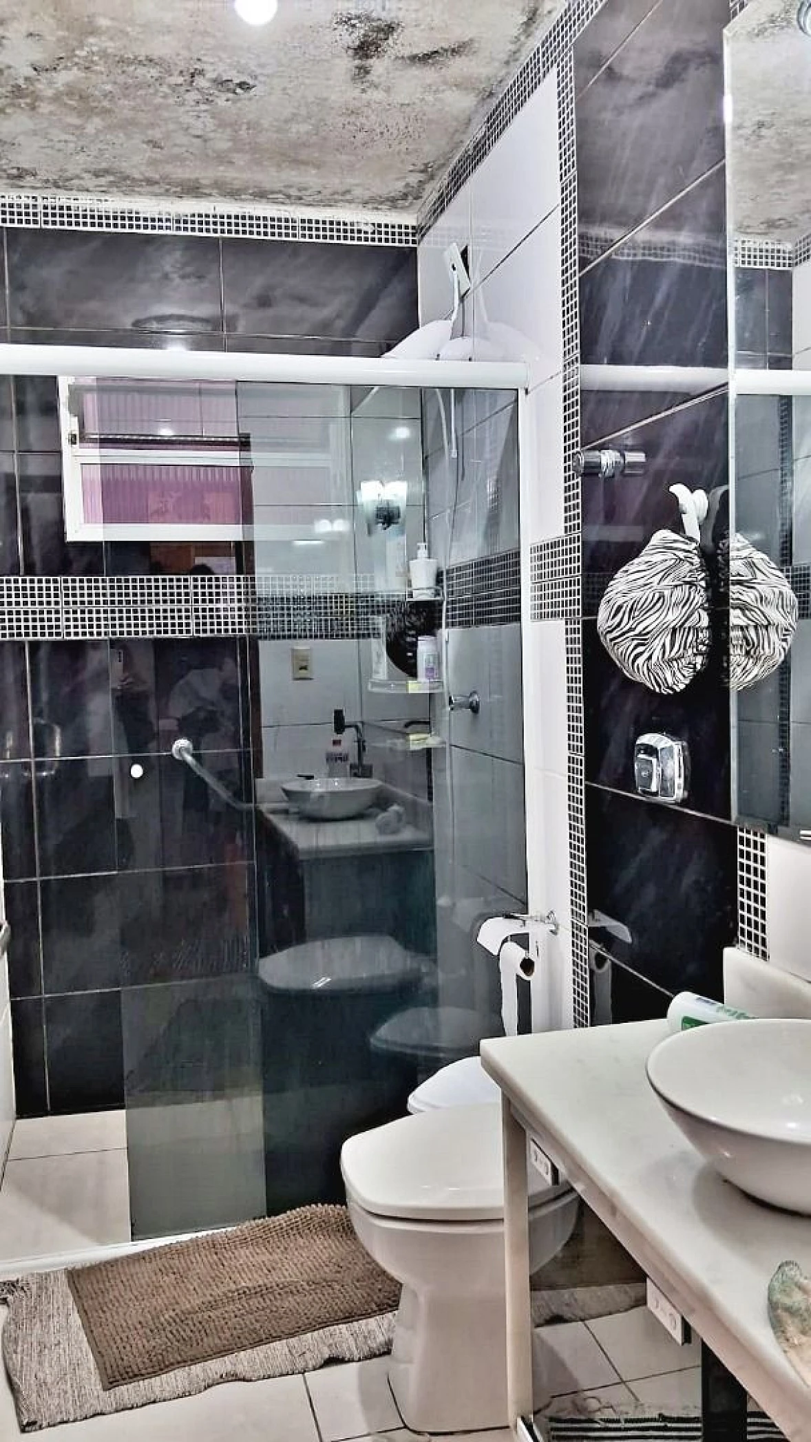Casa com 4 Dormitórios à Venda, 200 m² - Campinas - São José/SC - Foto 16