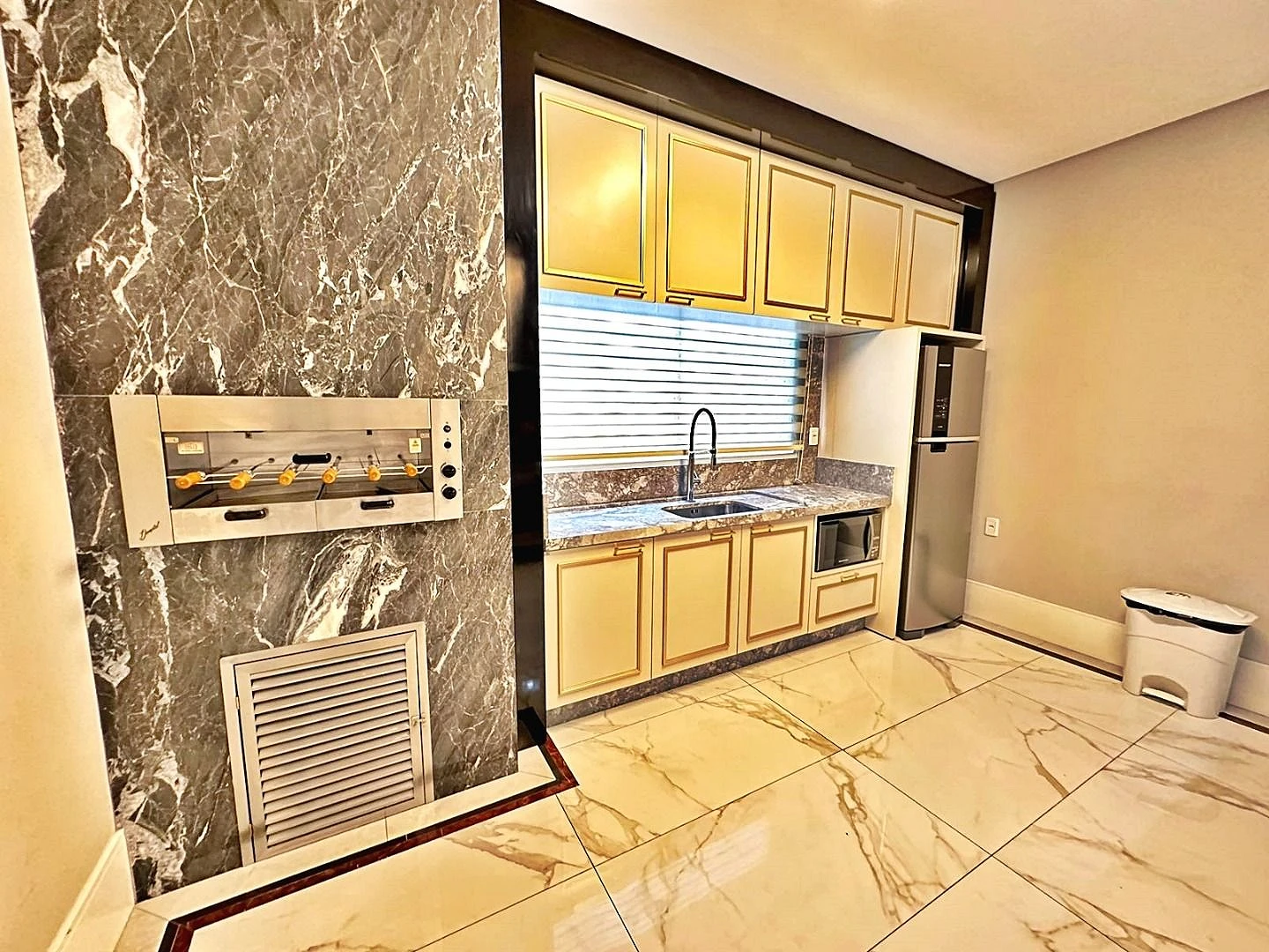 Oportunidade Lindo Apartamento 03 Dorms com Suíte e 02 Vagas - Campinas - São José/SC - Foto 42