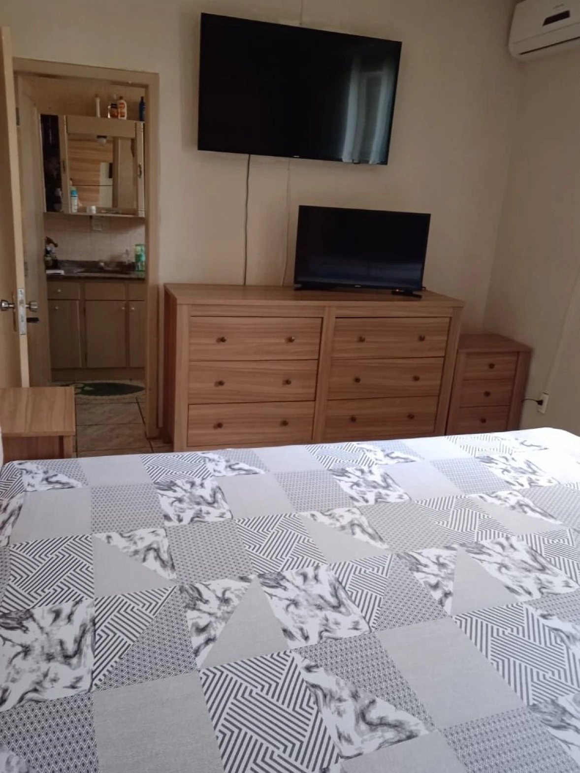 Casa com 3 Dormitórios à Venda - Barreiros - São José/SC - Foto 12