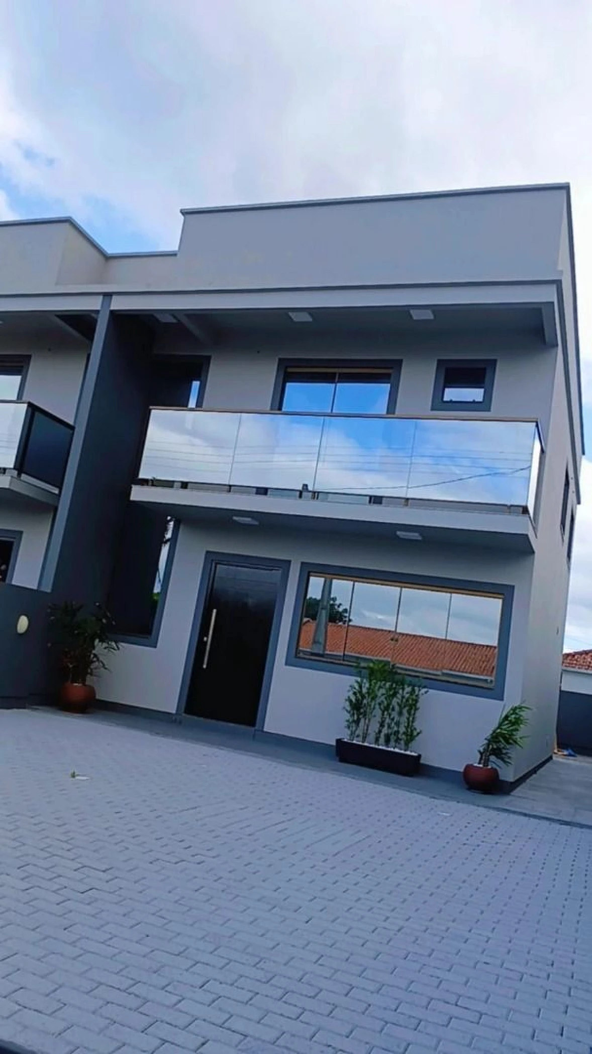 Sobrado 03 Quartos, 01 Suíte, 03 Vagas - Praia do Sonho - Santa Catarina