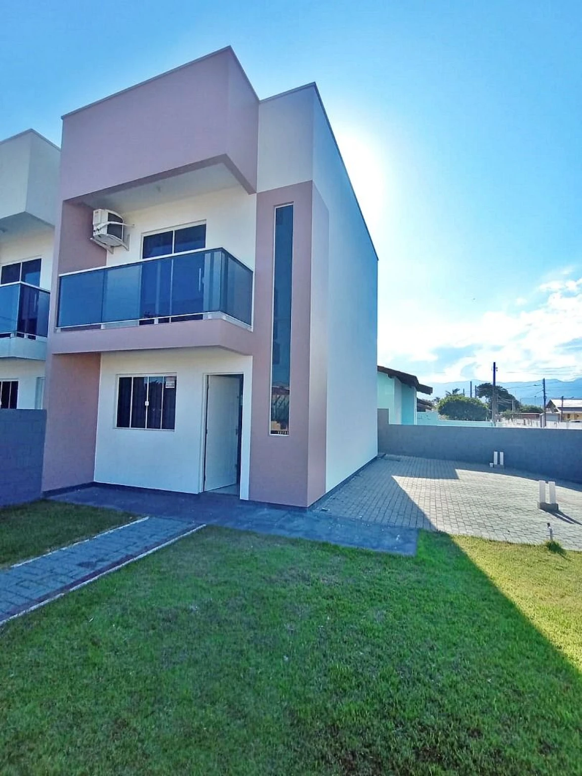 Sobrado geminado em Praia Do Sonho (Ens Brito), Palhoça