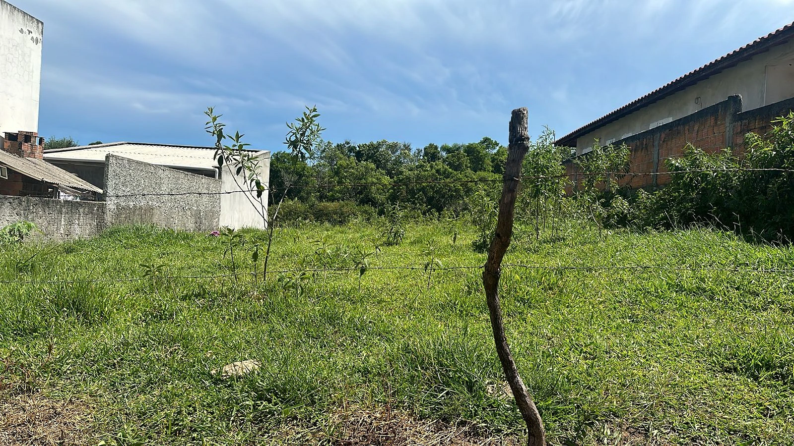 Terreno à Venda com 354 m² por R$ 215.000 - Areias do Meio - Governador Celso Ramos/SC