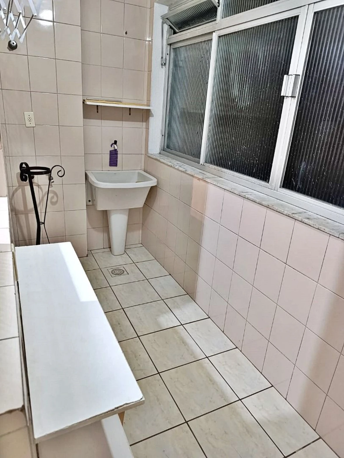 Apartamento com 1 Dormitório no Bairro Coqueiros - Florianópolis/SC - Foto 7