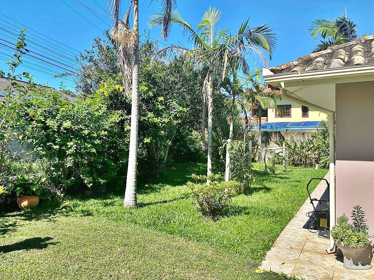 Casa com 4 Dormitórios -Perto da Praia - Campeche - Florianópolis/SC - Foto 17