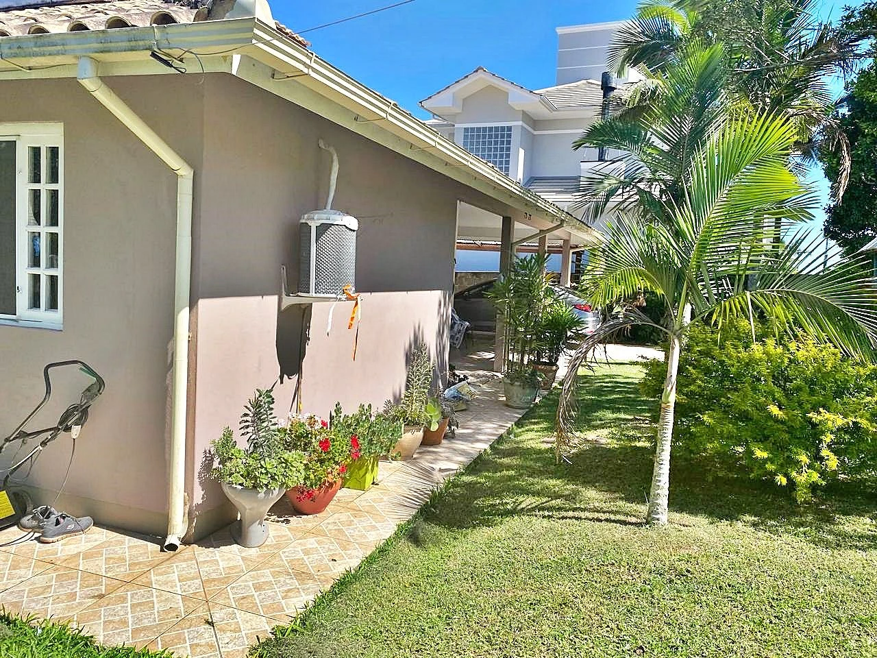 Casa com 4 Dormitórios -Perto da Praia - Campeche - Florianópolis/SC - Foto 31