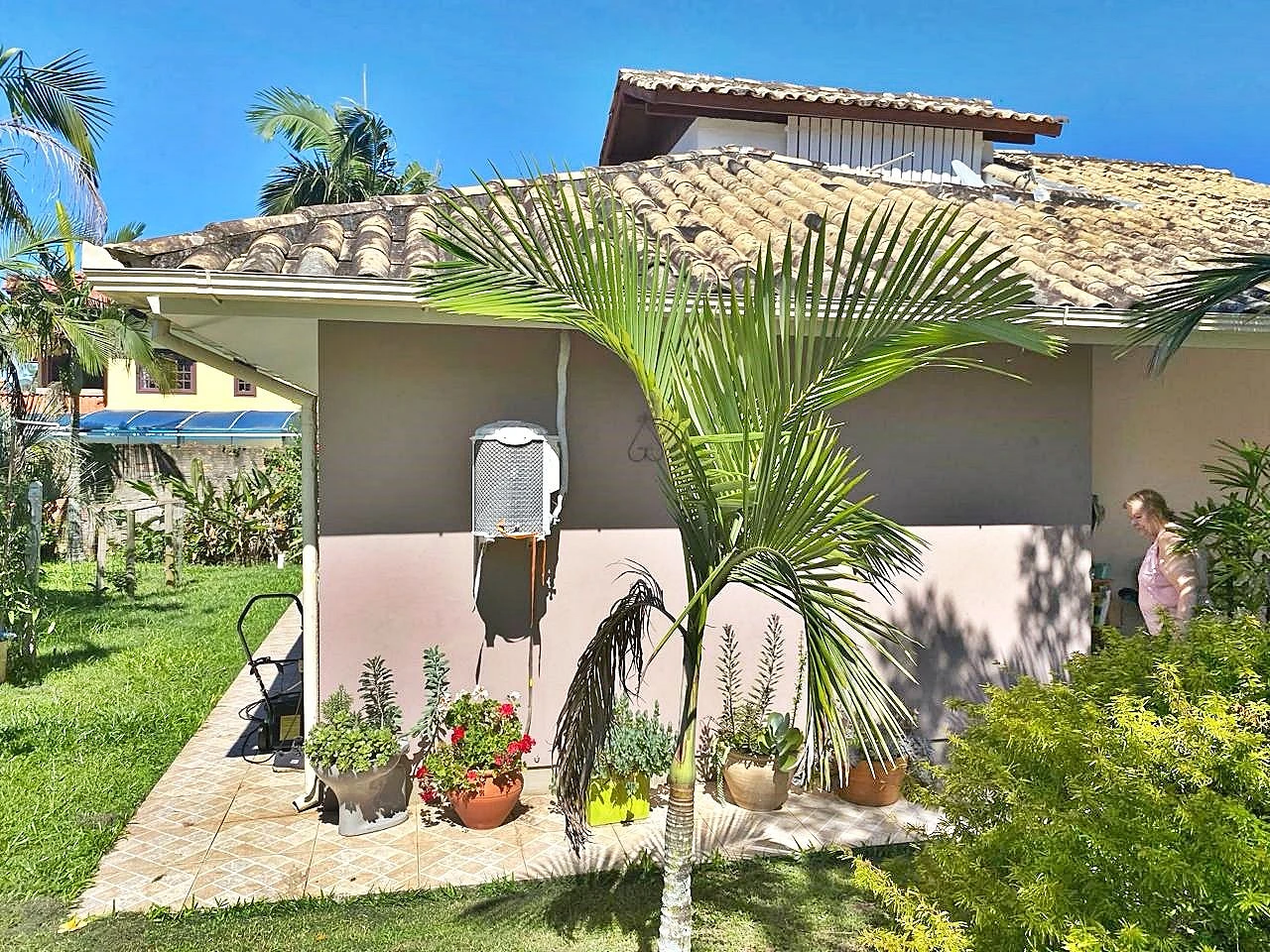 Casa com 4 Dormitórios -Perto da Praia - Campeche - Florianópolis/SC - Foto 34