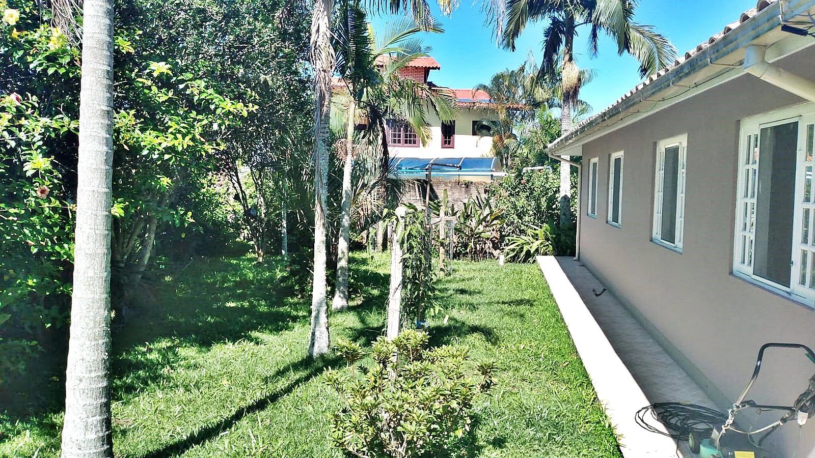 Casa com 4 Dormitórios -Perto da Praia - Campeche - Florianópolis/SC - Foto 43