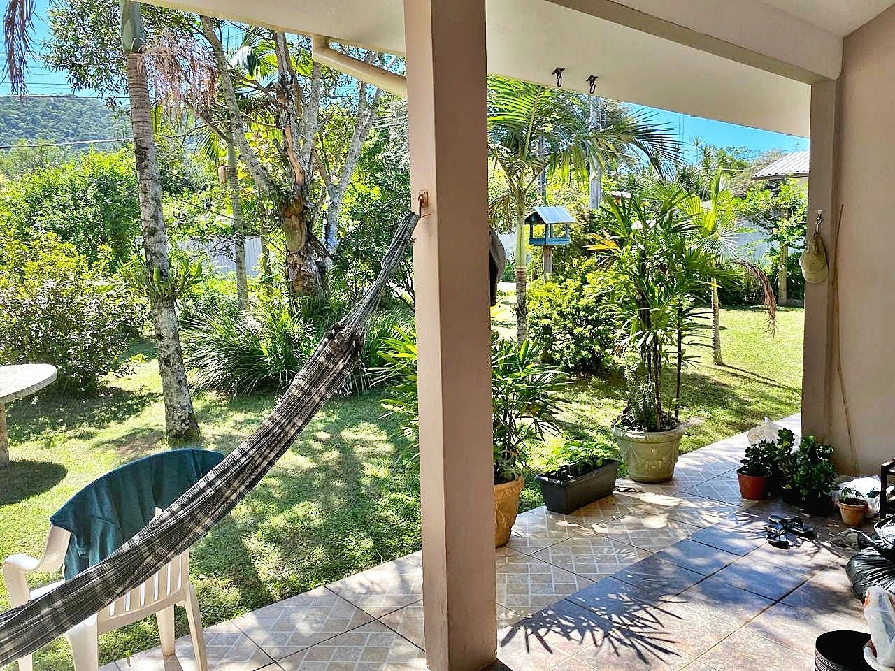 Casa com 4 Dormitórios -Perto da Praia - Campeche - Florianópolis/SC - Foto 8