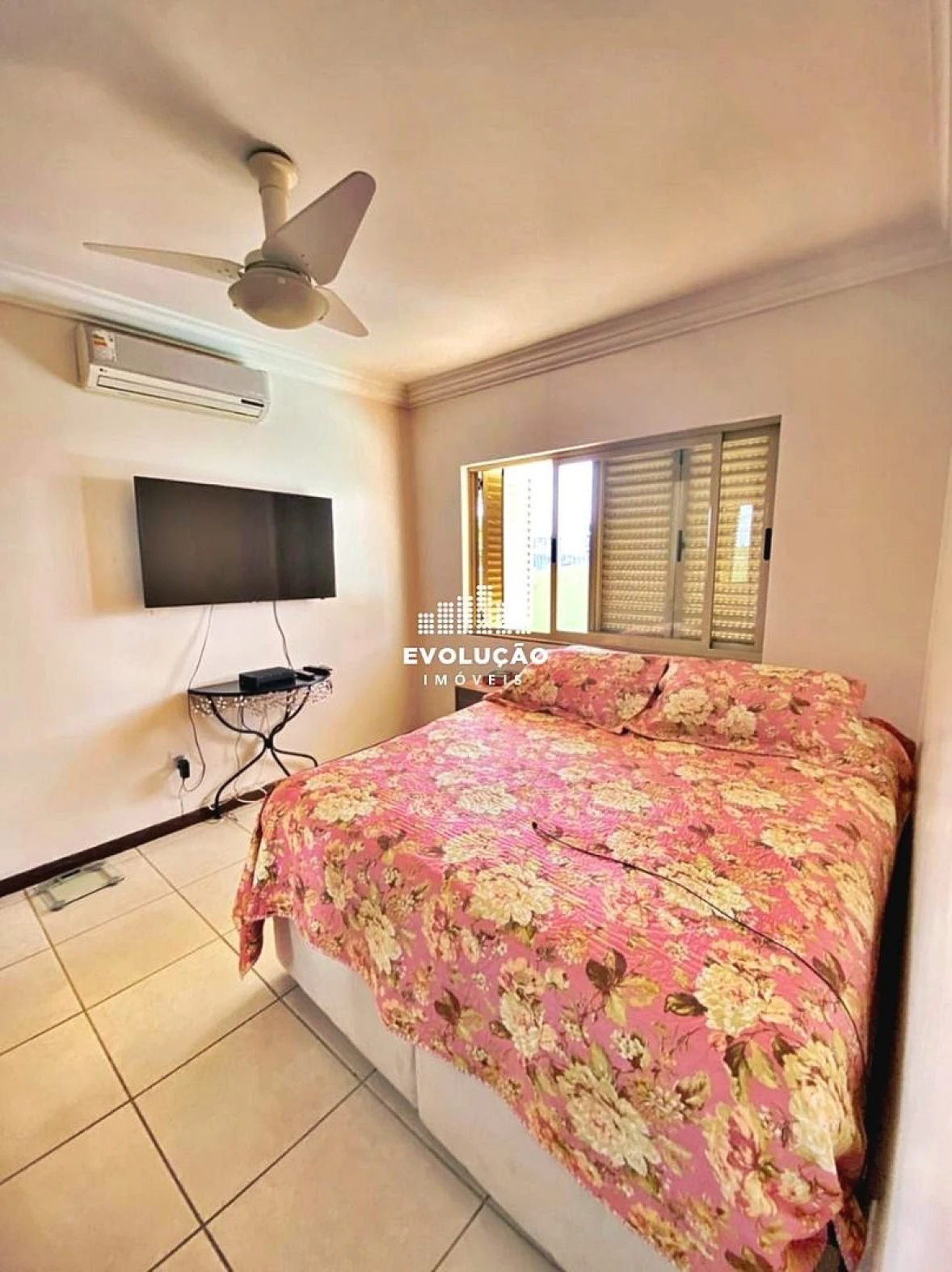Linda Casa 4 Suítes, 2 Vagas Coqueiros, Florianópolis/SC. - Foto 24