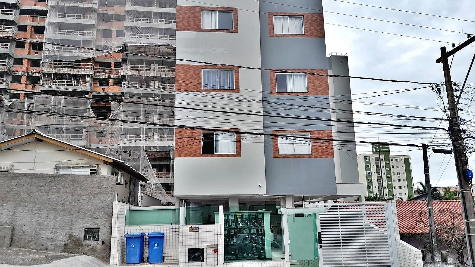 Prédio 22 Aptos, 11 Vagas, 2 e 1 Quartos - Barreiros - Santa Catarina - Foto 21