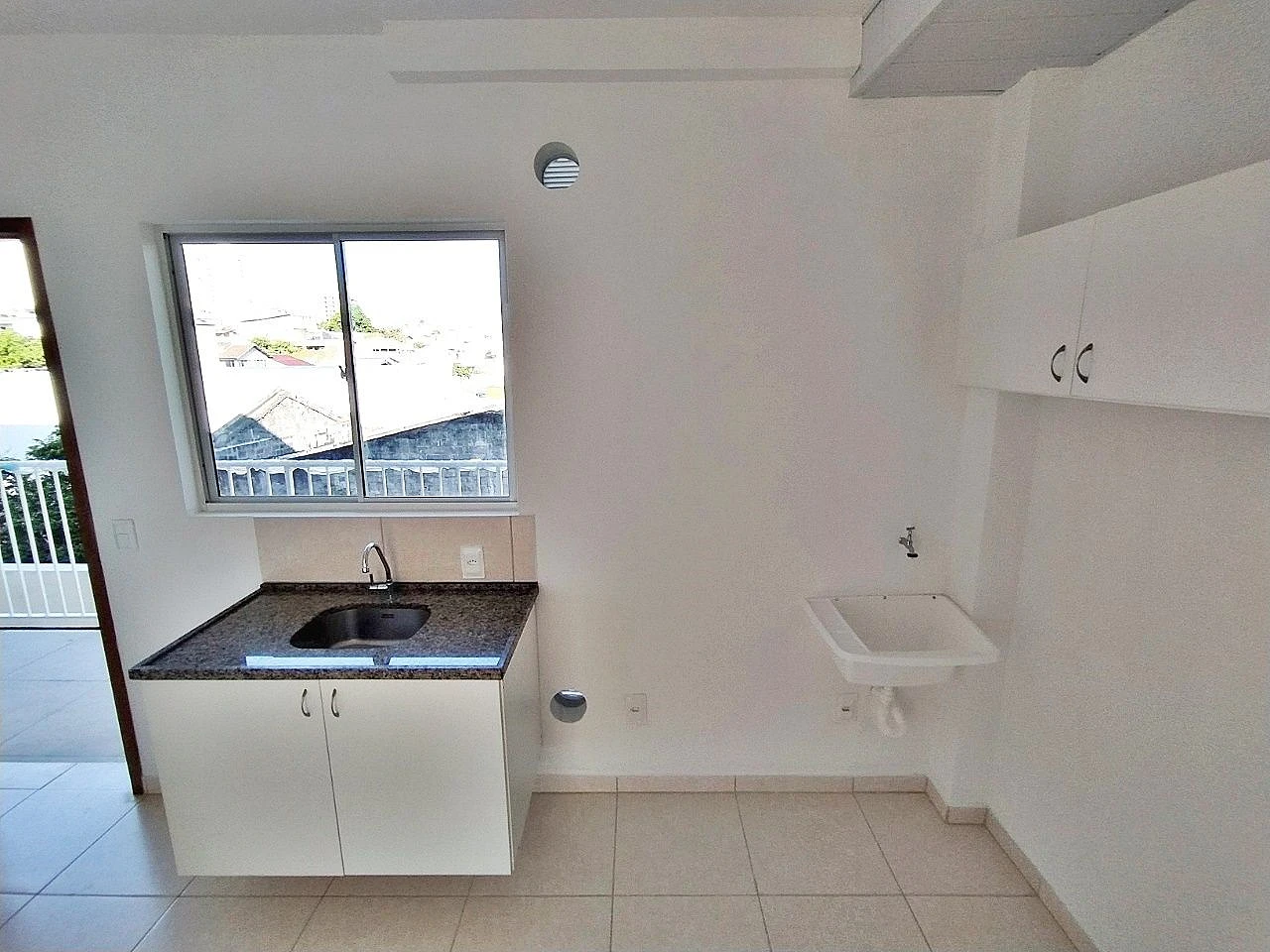 Prédio em Barreiros, São José