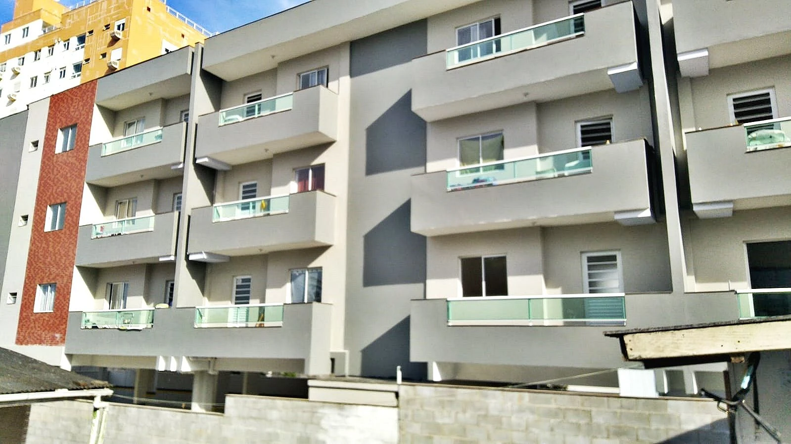 Prédio 22 Aptos, 11 Vagas, 2 e 1 Quartos - Barreiros - Santa Catarina - Foto 6