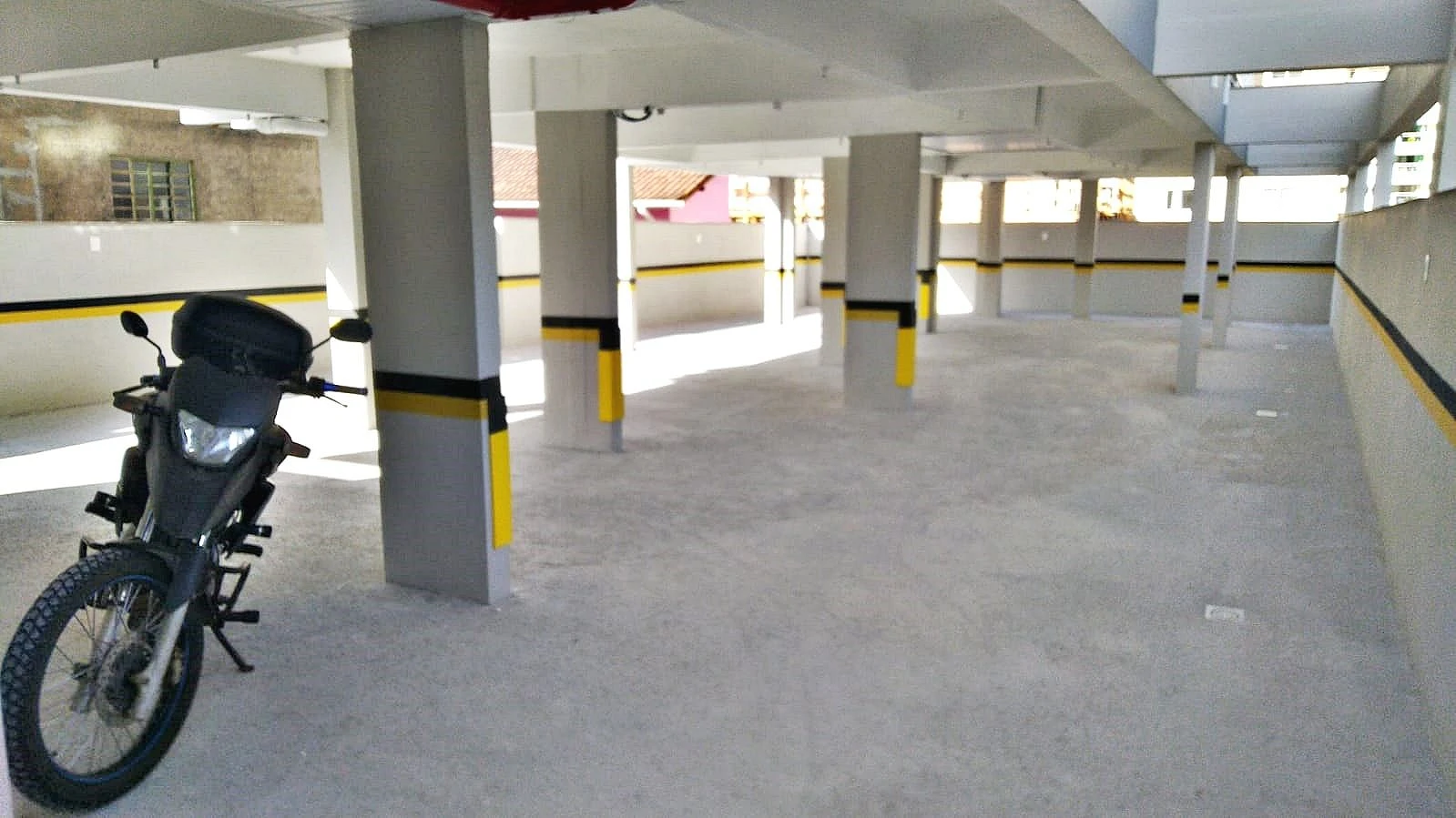 Prédio 22 Aptos, 11 Vagas, 2 e 1 Quartos - Barreiros - Santa Catarina - Foto 9