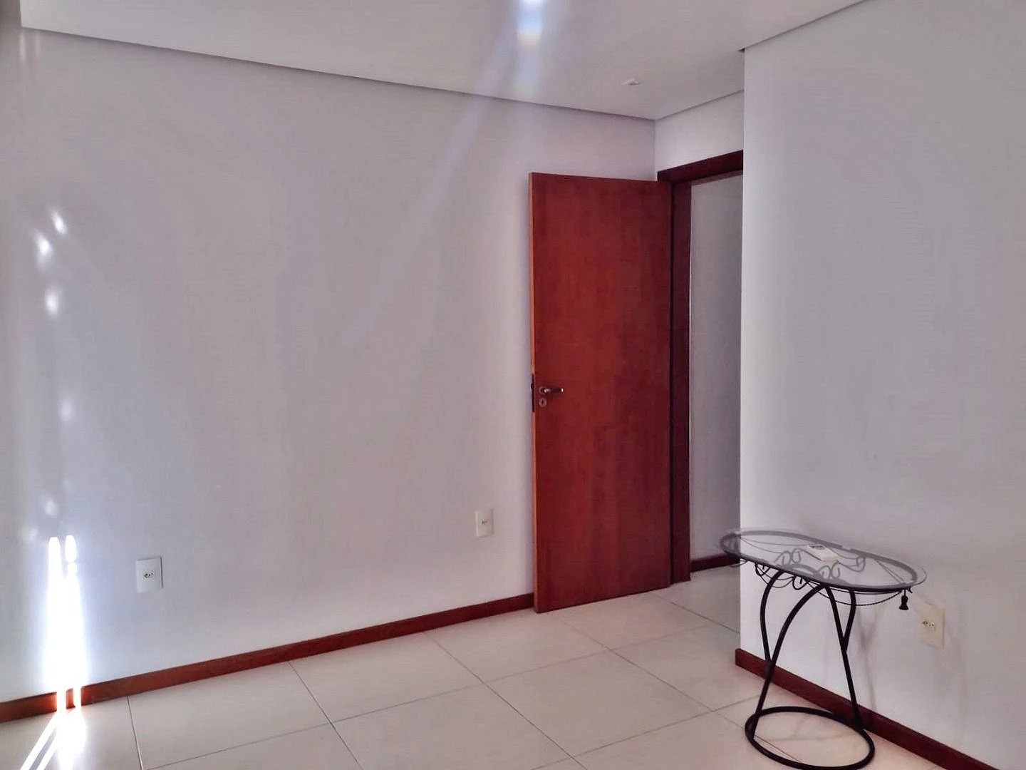 Apto 2 Quartos, Sacada, 1 Vaga - Areias - Santa Catarina - Foto 13