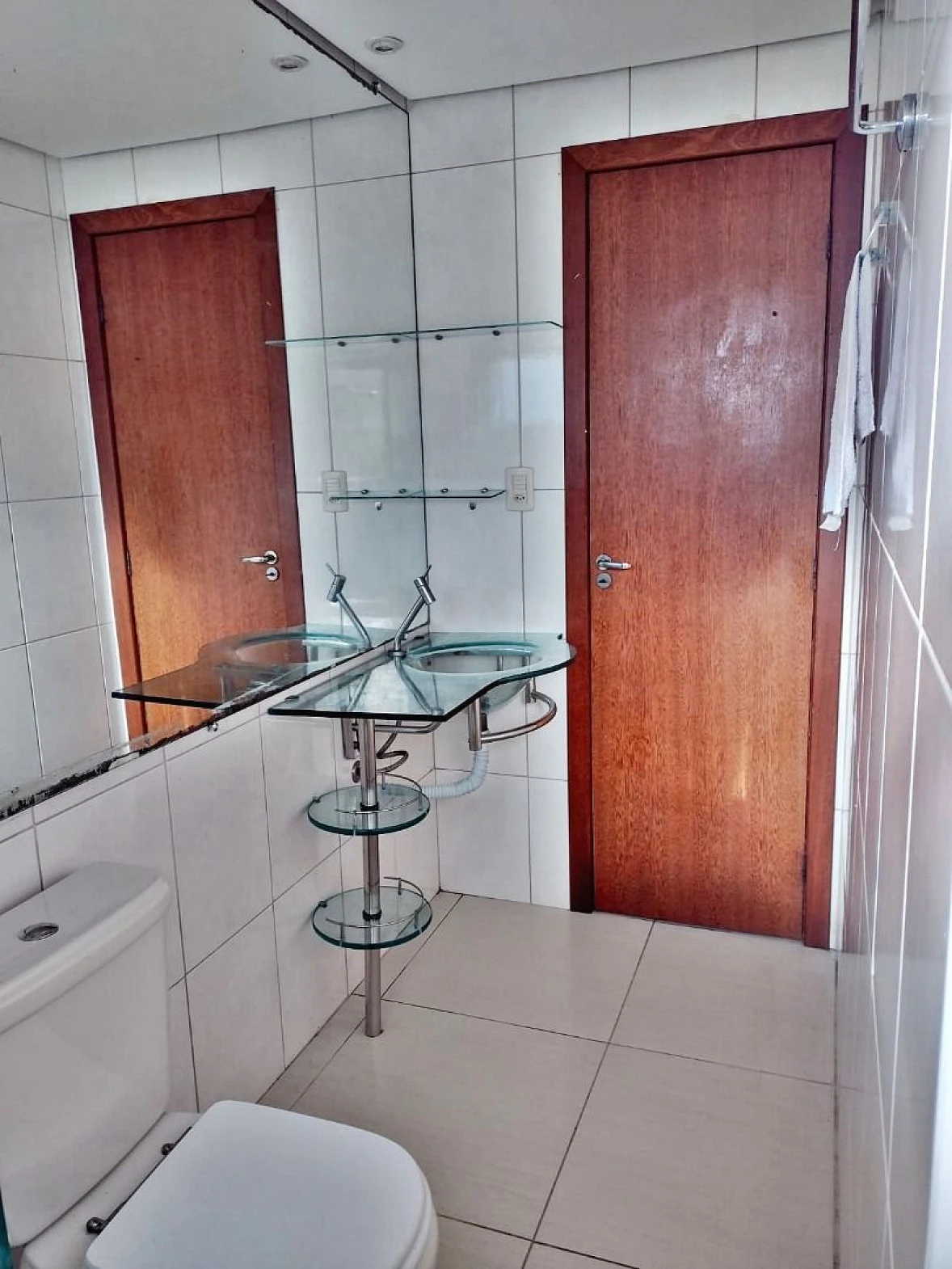 Apto 2 Quartos, Sacada, 1 Vaga - Areias - Santa Catarina - Foto 18