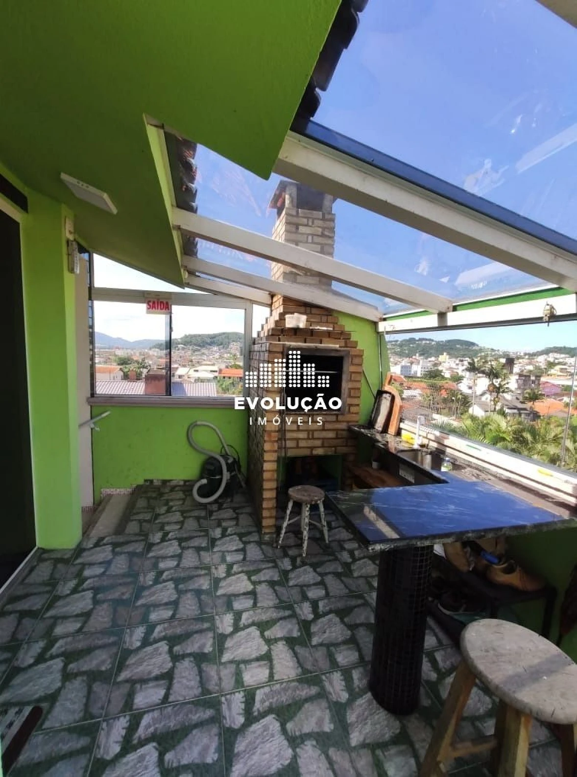 Prédio em Picadas do Sul, São José