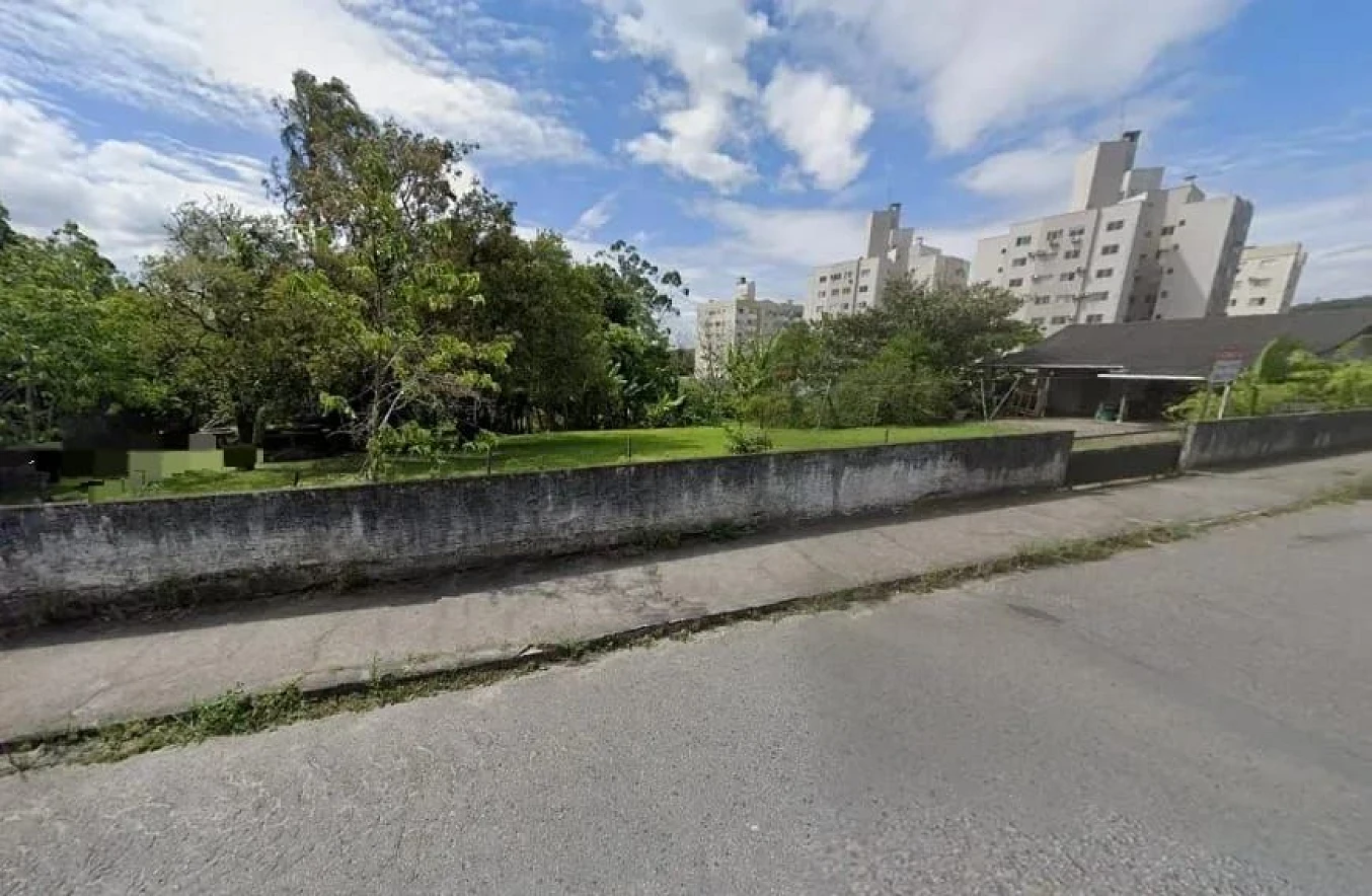 Terreno em Ponta de Baixo, São José