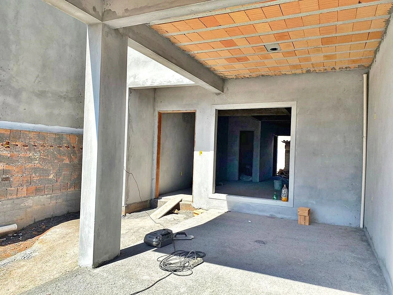 Sobrado geminado em Forquilhas, São José