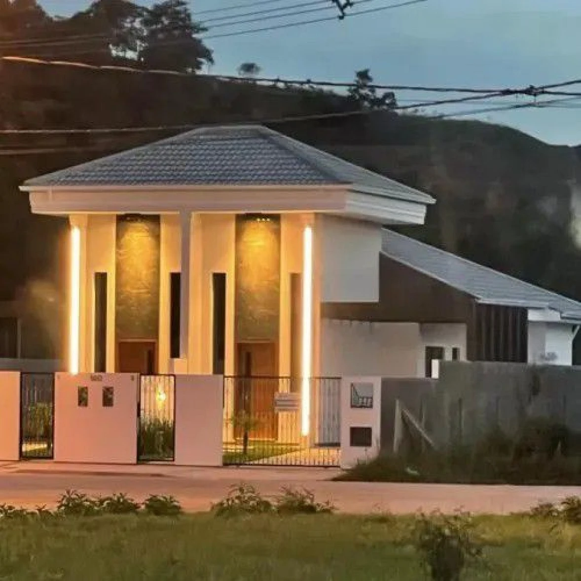 Casa com 2 Dormitórios à Venda, 51 m² por R$ 477.000,00 - Forquilhas - São José/SC