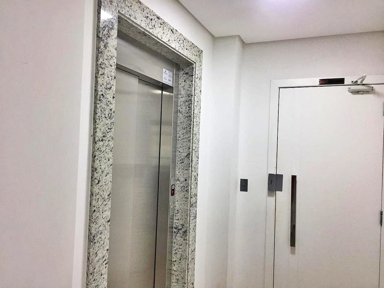 Apto 2 Quartos, 1 Suíte, Sacada, 1 Vaga - Palmas - Santa Catarina - Foto 17